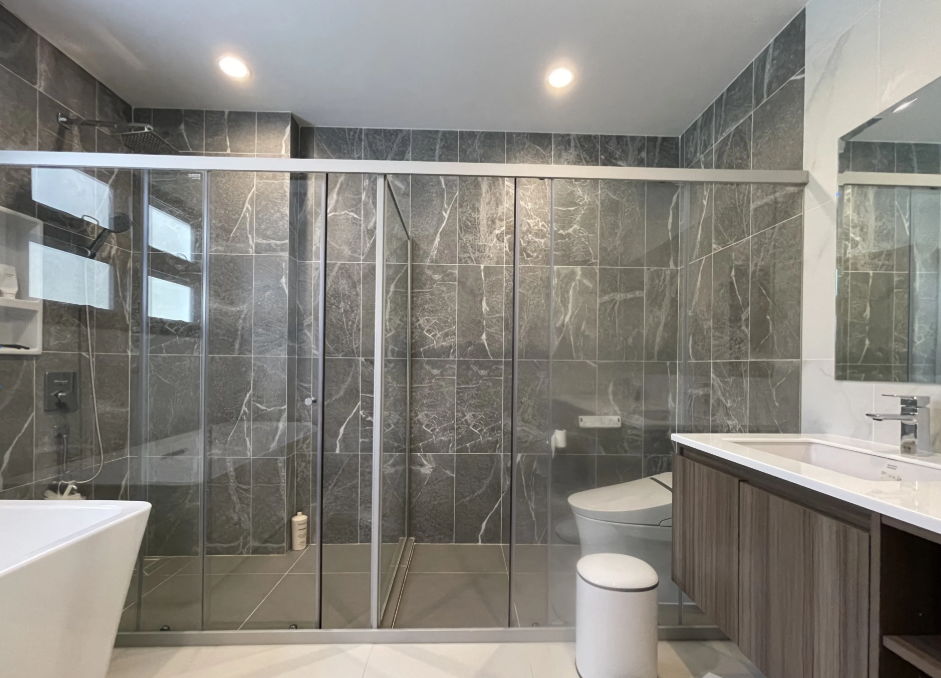 Beautiful Family Home in Supalai Palm Spring image