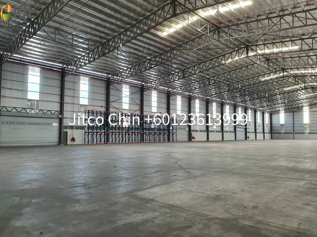 82ksf North Port port klang 50ft Warehouse with loading bay image