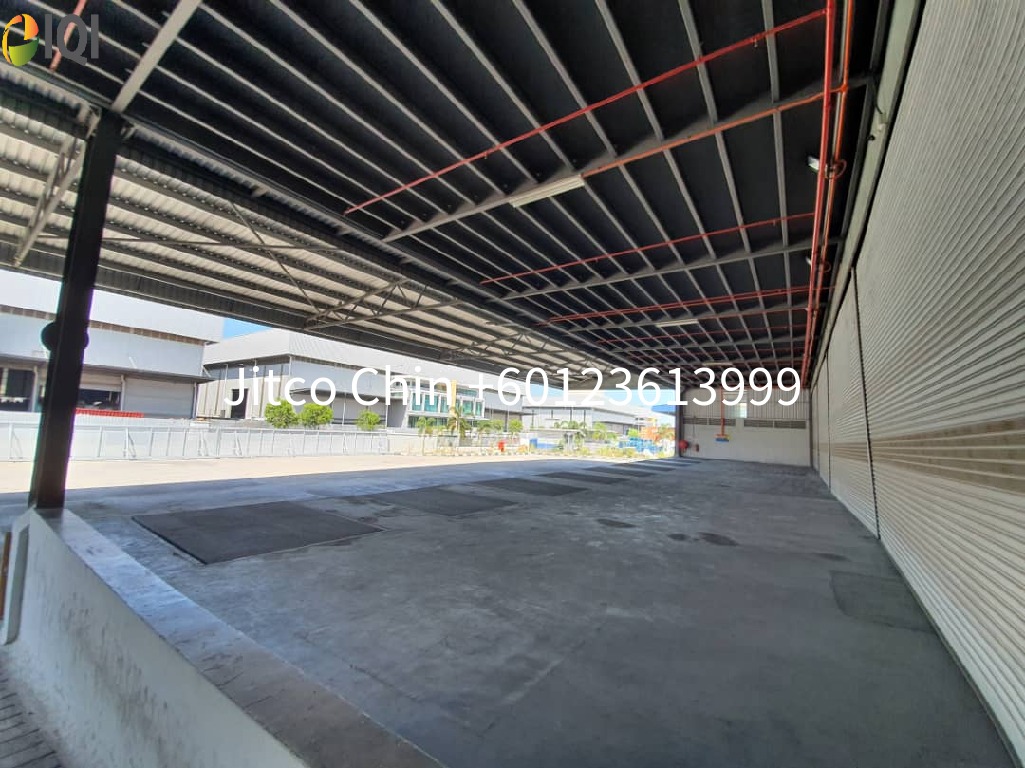 82ksf North Port port klang 50ft Warehouse with loading bay image