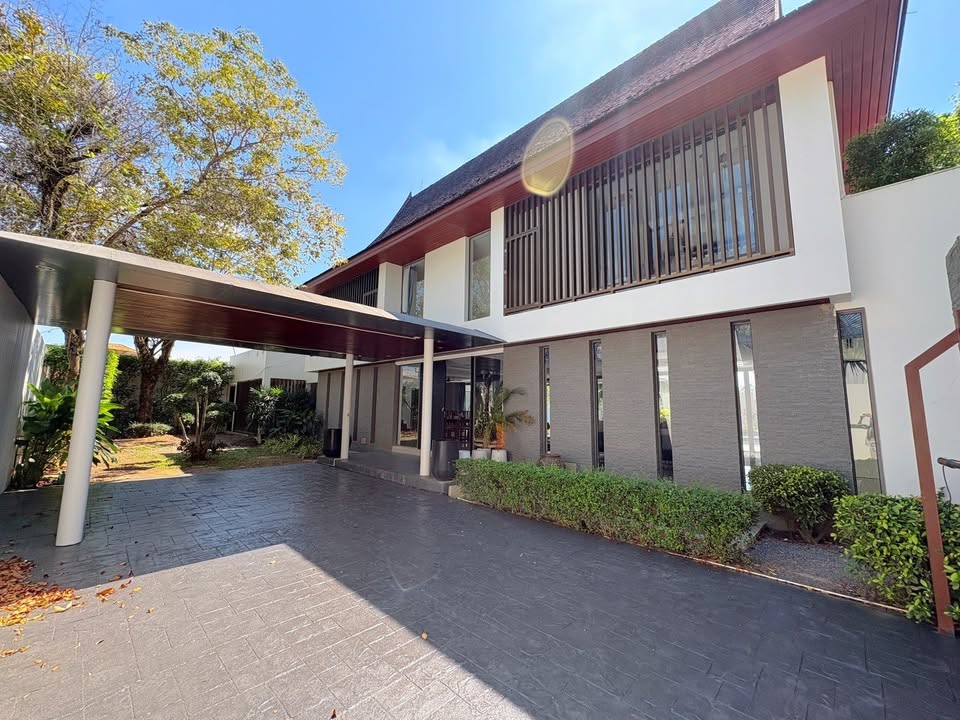 Hot Investment Alert – Luxury Pool Villa in Phuket  image