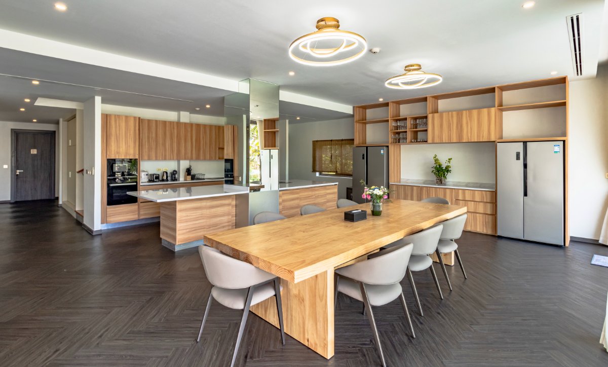 Sophisticated Tropical Living in Layan, Phuket image