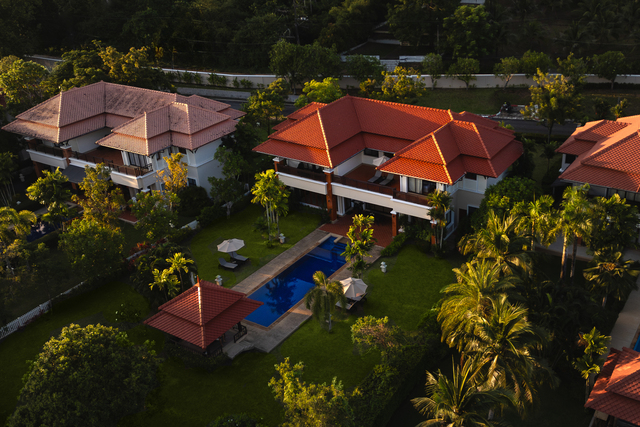 A Rare Lakefront Gem in Laguna – Prime Investment, Premium Living image