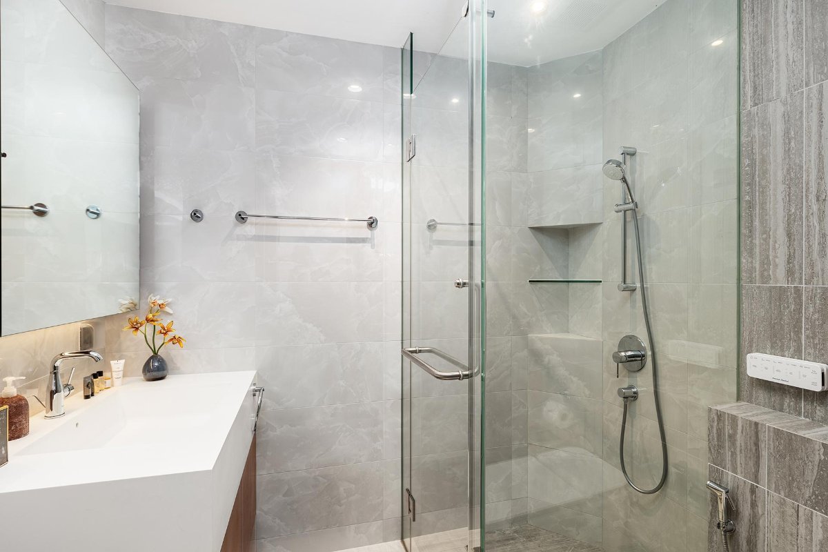 Angsana Residences redefines luxury beachfront living image