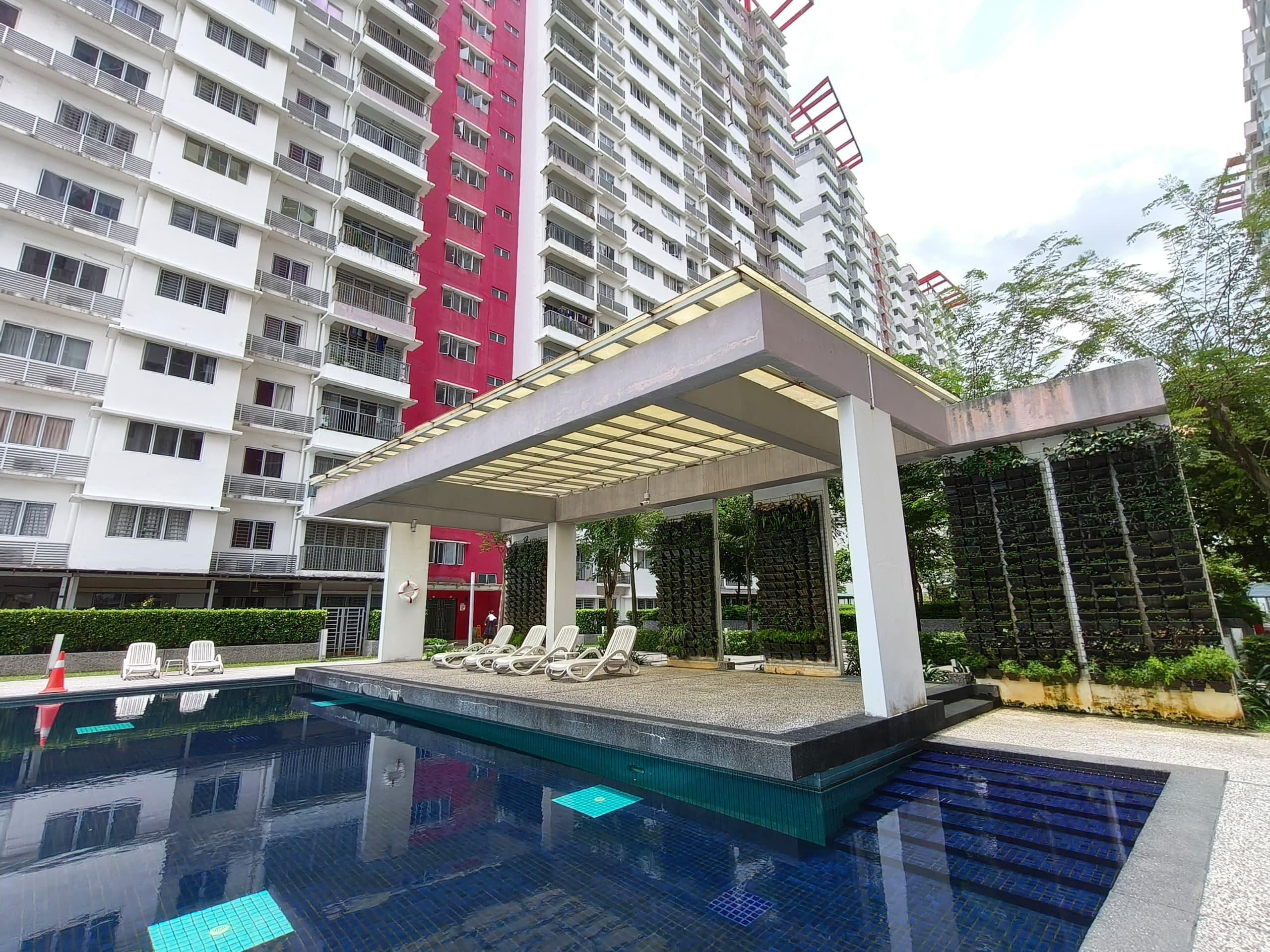 Koi Kinrara Suites image