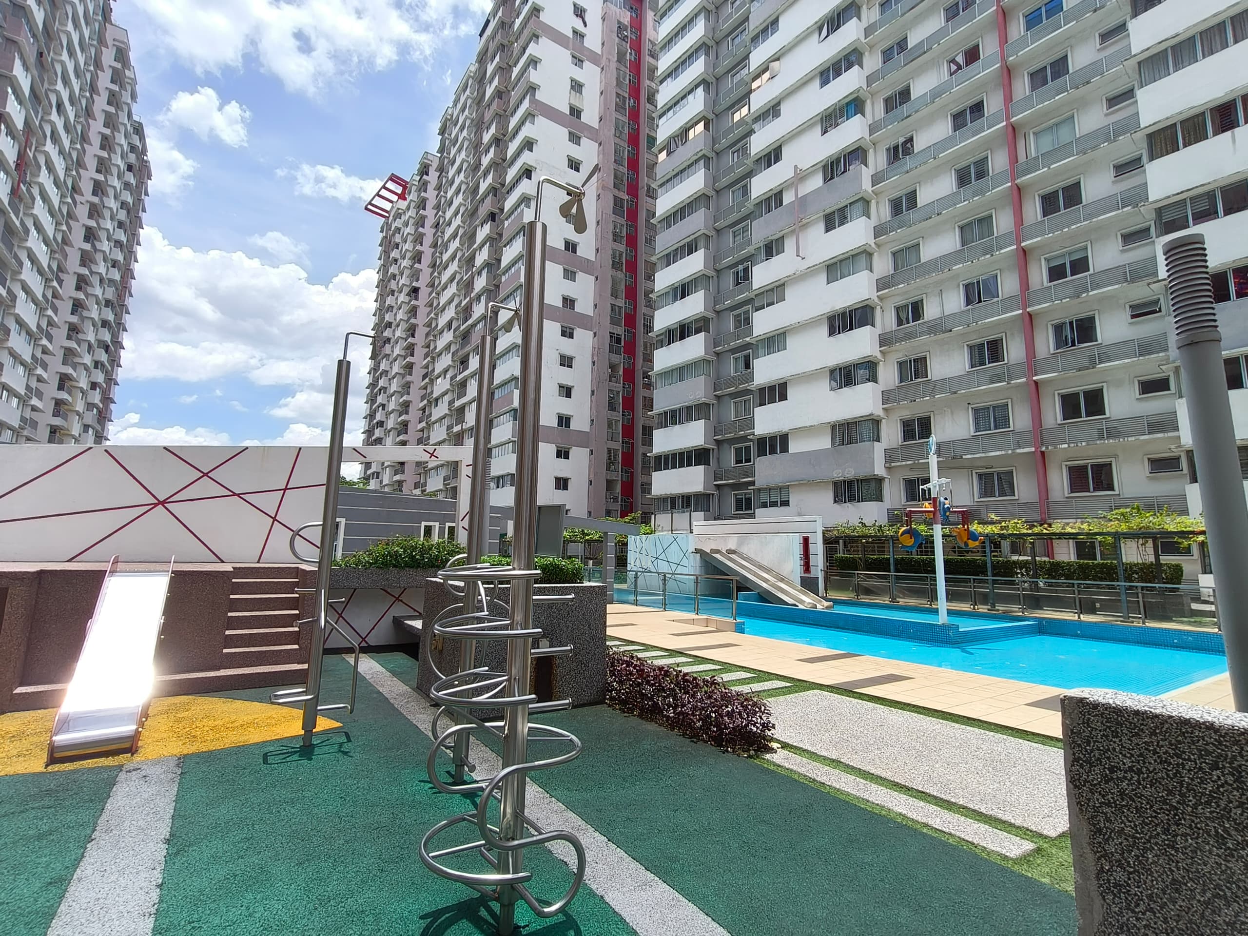 Koi Kinrara Suites image