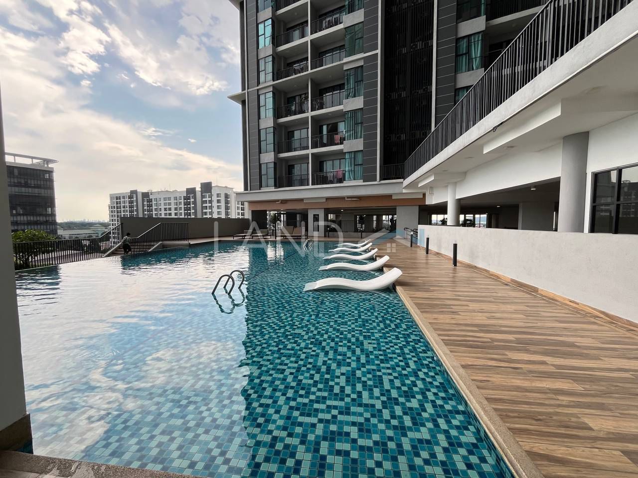 AraTre' Residences image