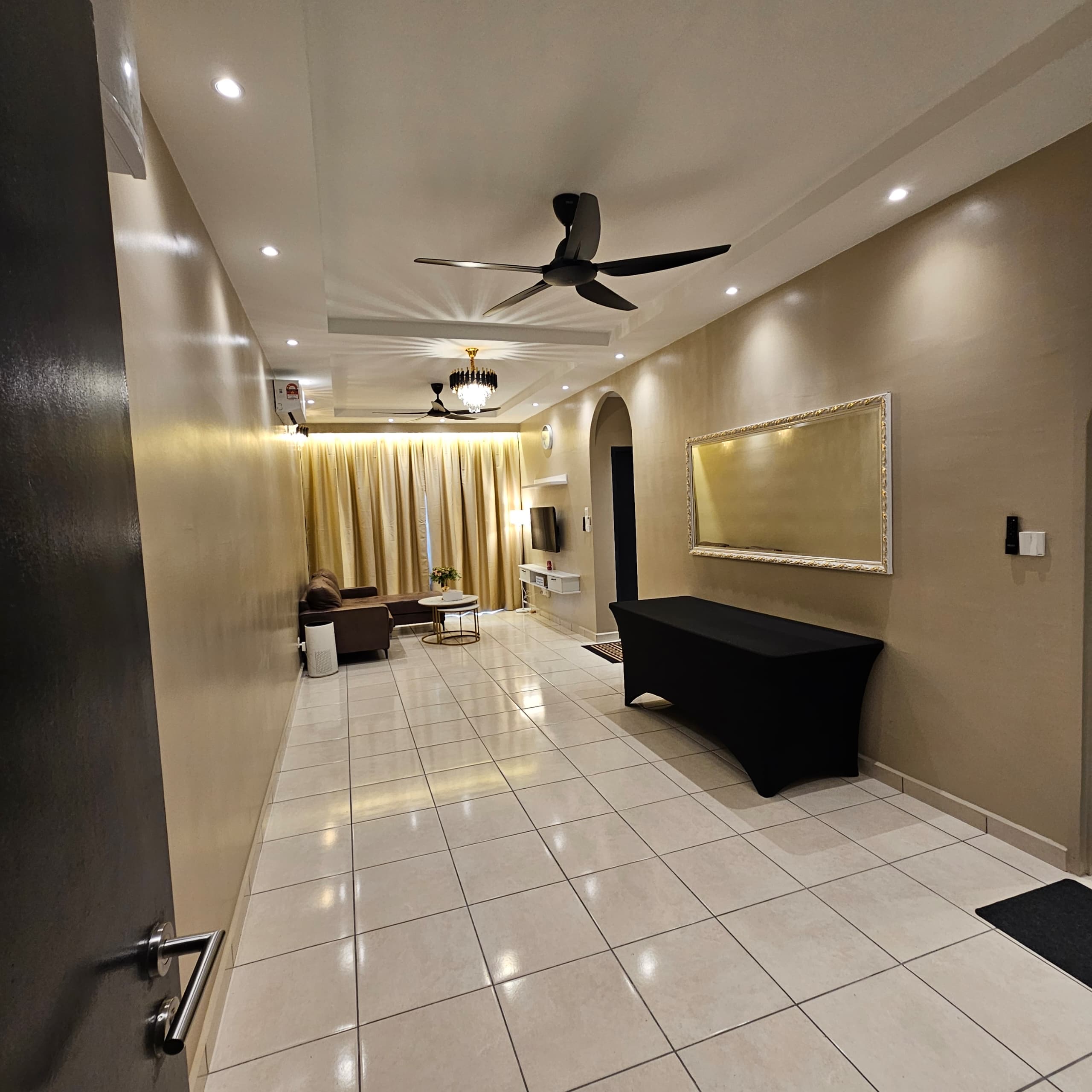 Vista Danau Kota Residensi Wilayah image