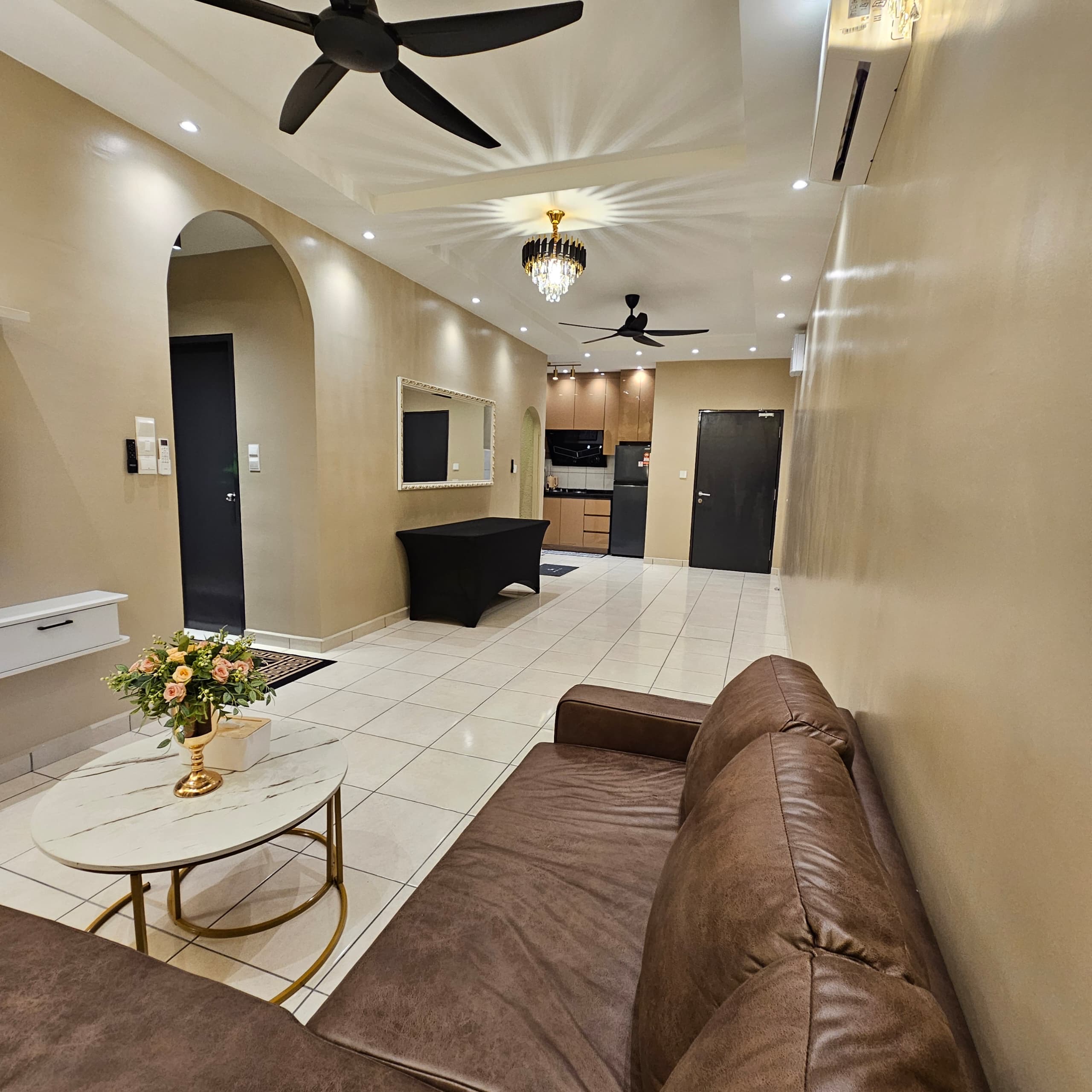 Vista Danau Kota Residensi Wilayah image