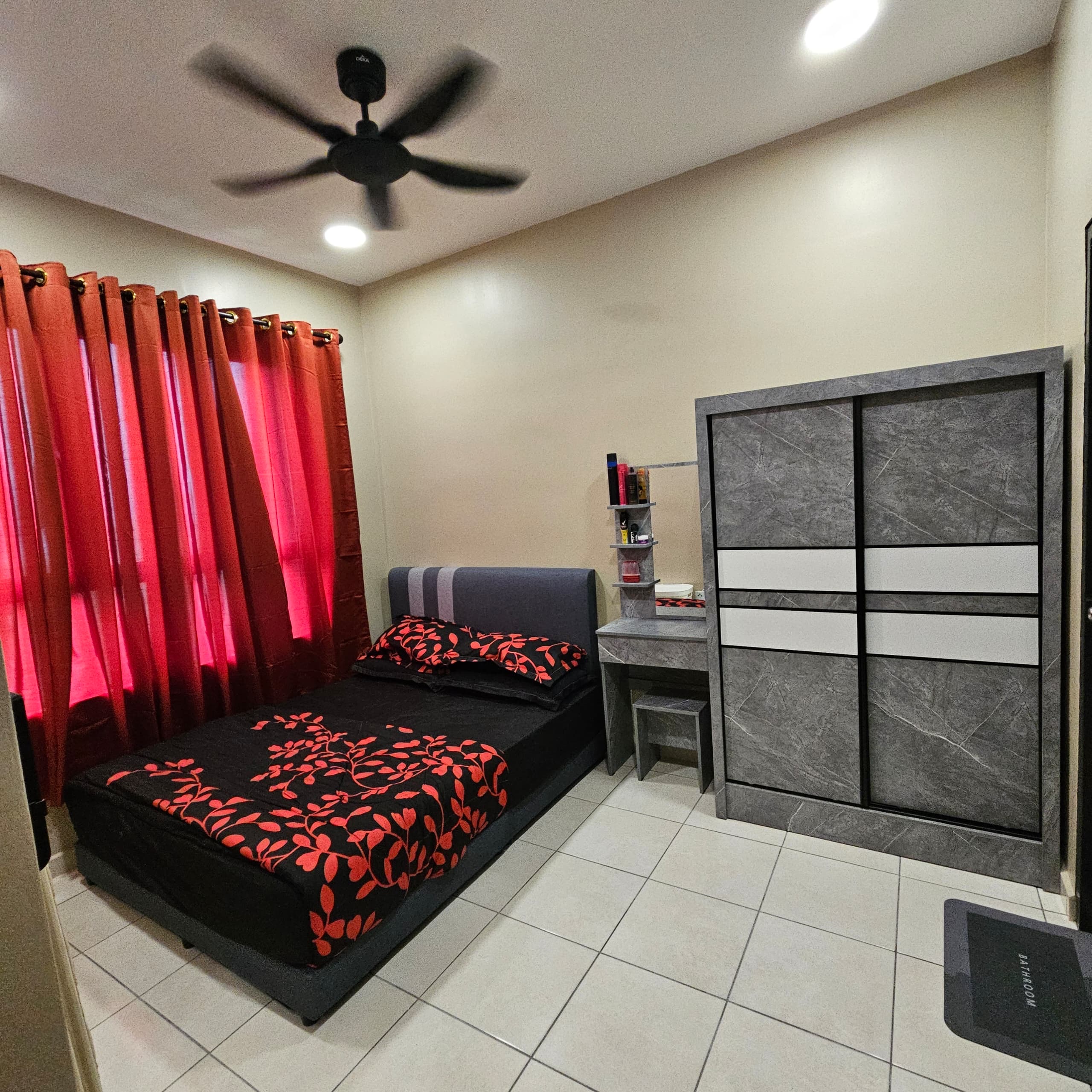 Vista Danau Kota Residensi Wilayah image