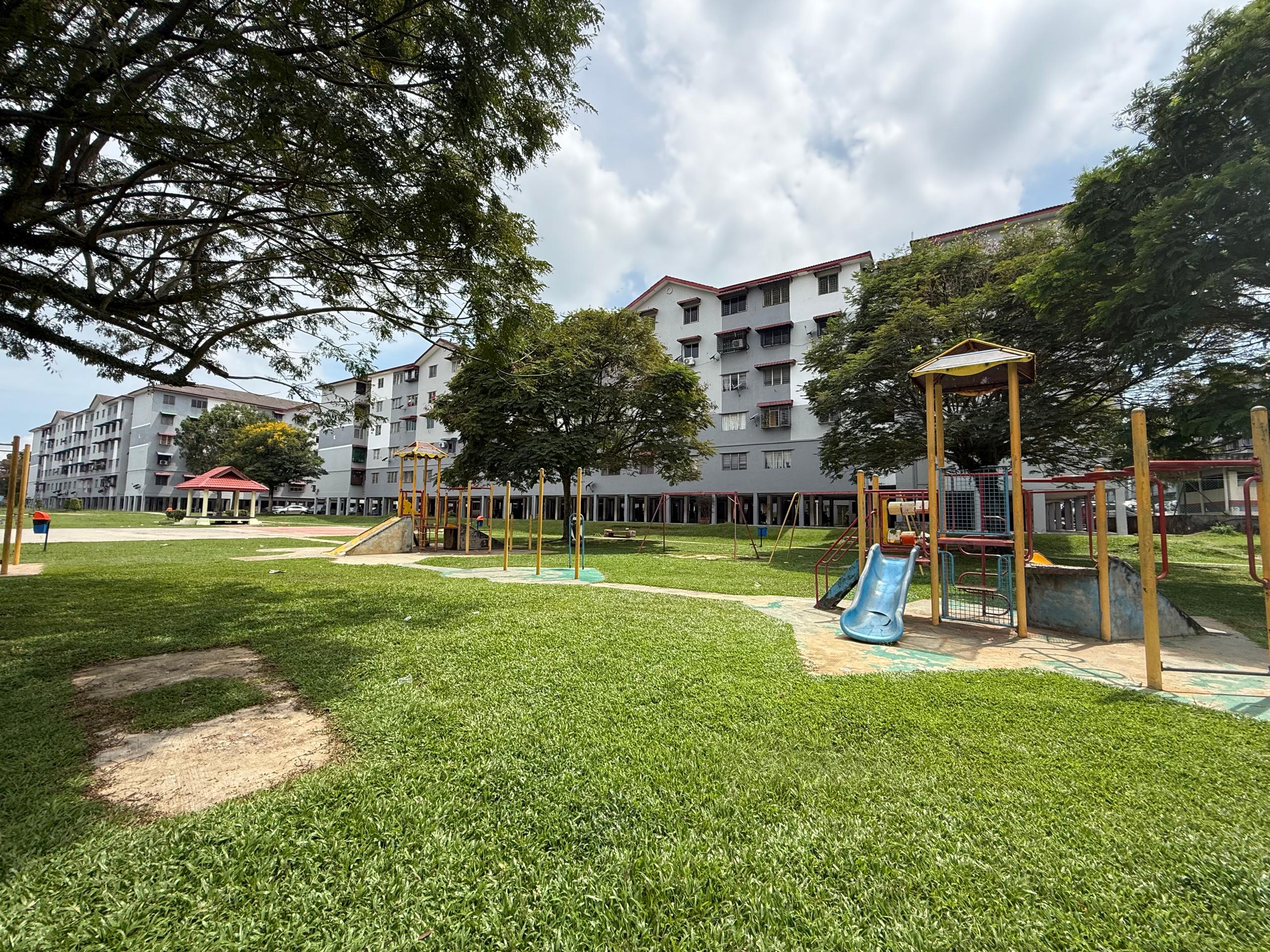 Apartment Teratai image