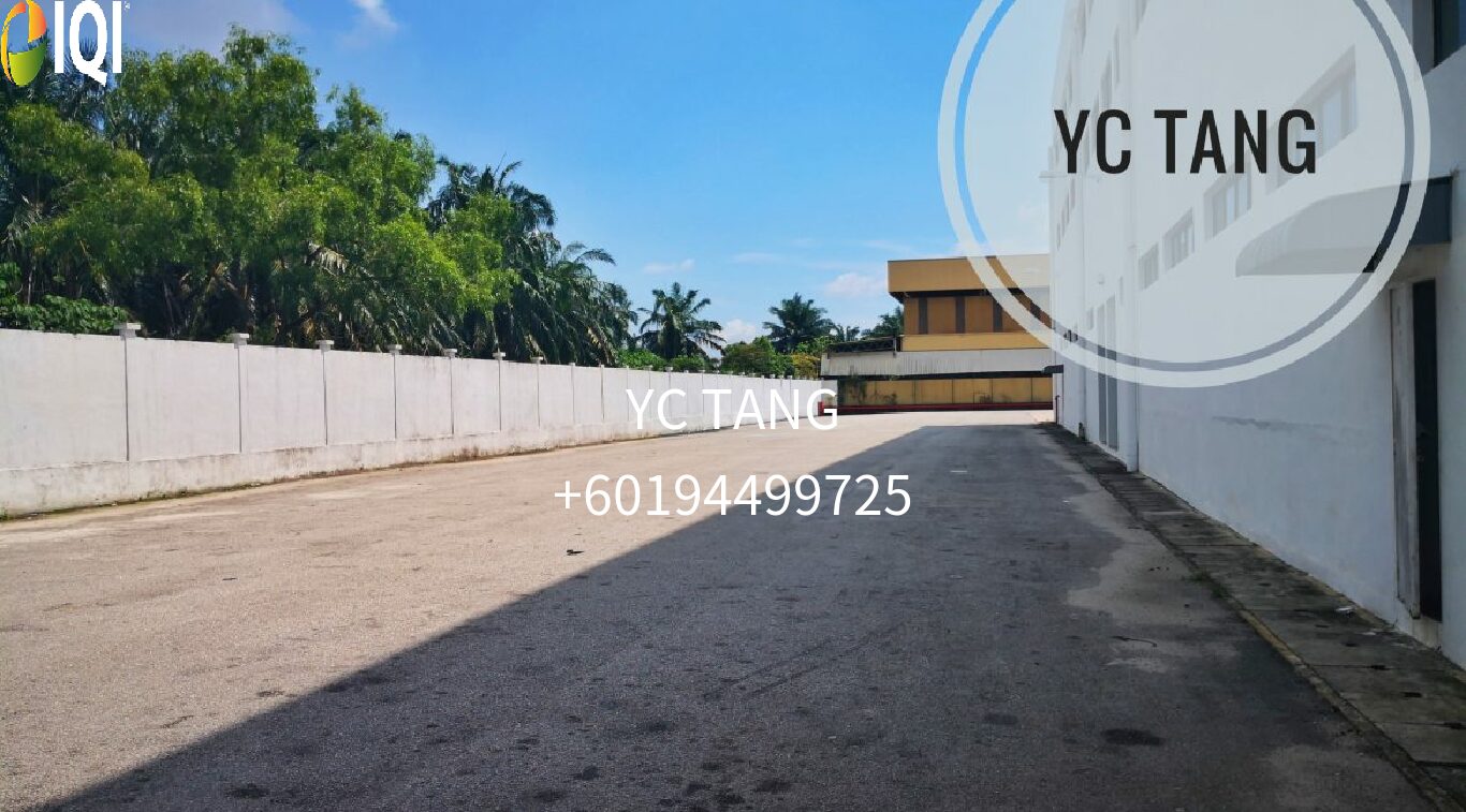 Warehouse with 20 Loading Bays in BUKIT MINYAK INDUSTRIAL PARK, Penang image