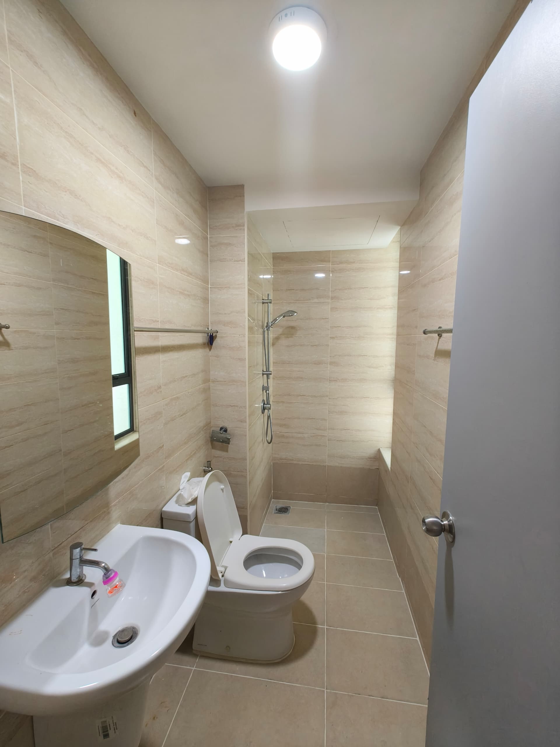 Lido Four Seasons Residence image