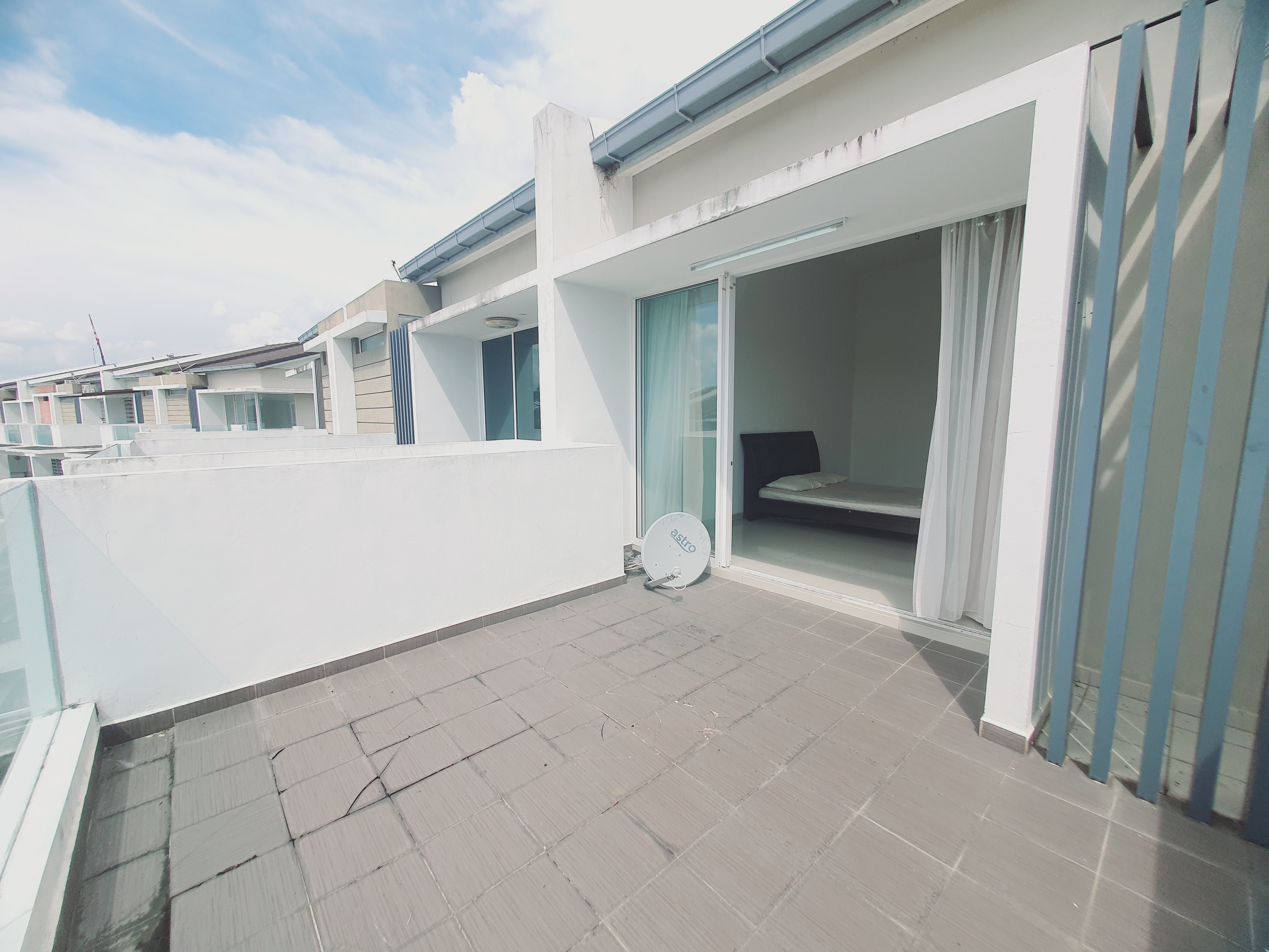 Below Value 7% House 2 Sty Terrace 24hr Security Country Villa Ayer Keroh image