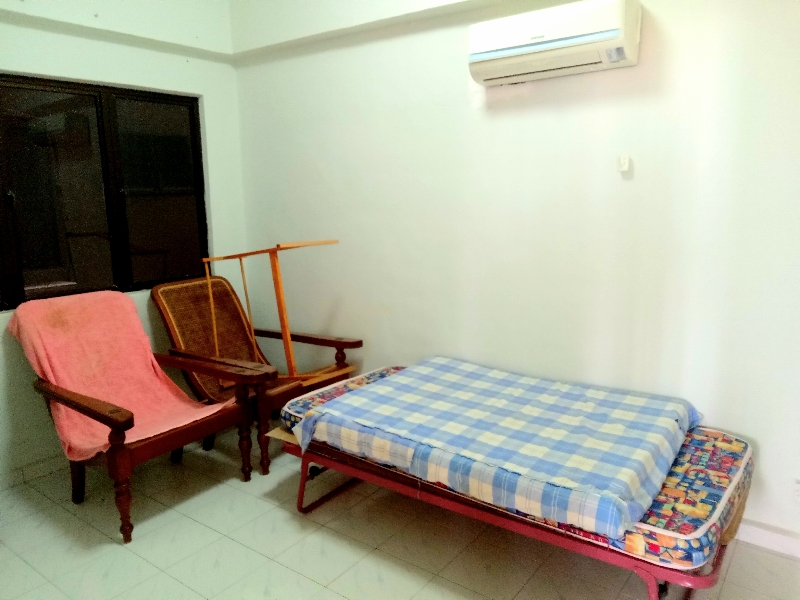 Straits Court Condominium Pasir Emas image