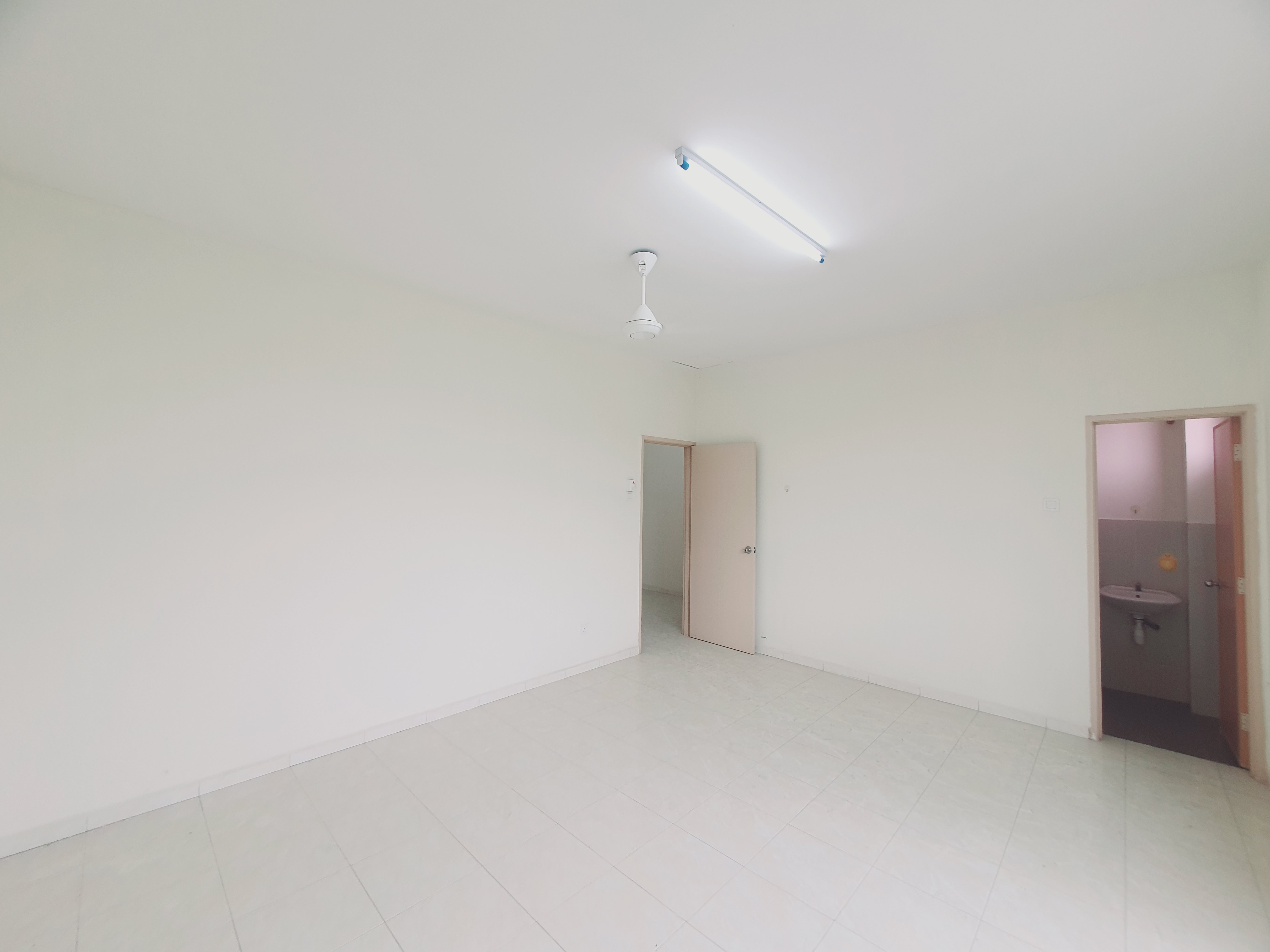 100% Full Loan 2 Sty Teres Angkasa Nuri Infineon CTRM Batu Berendam image