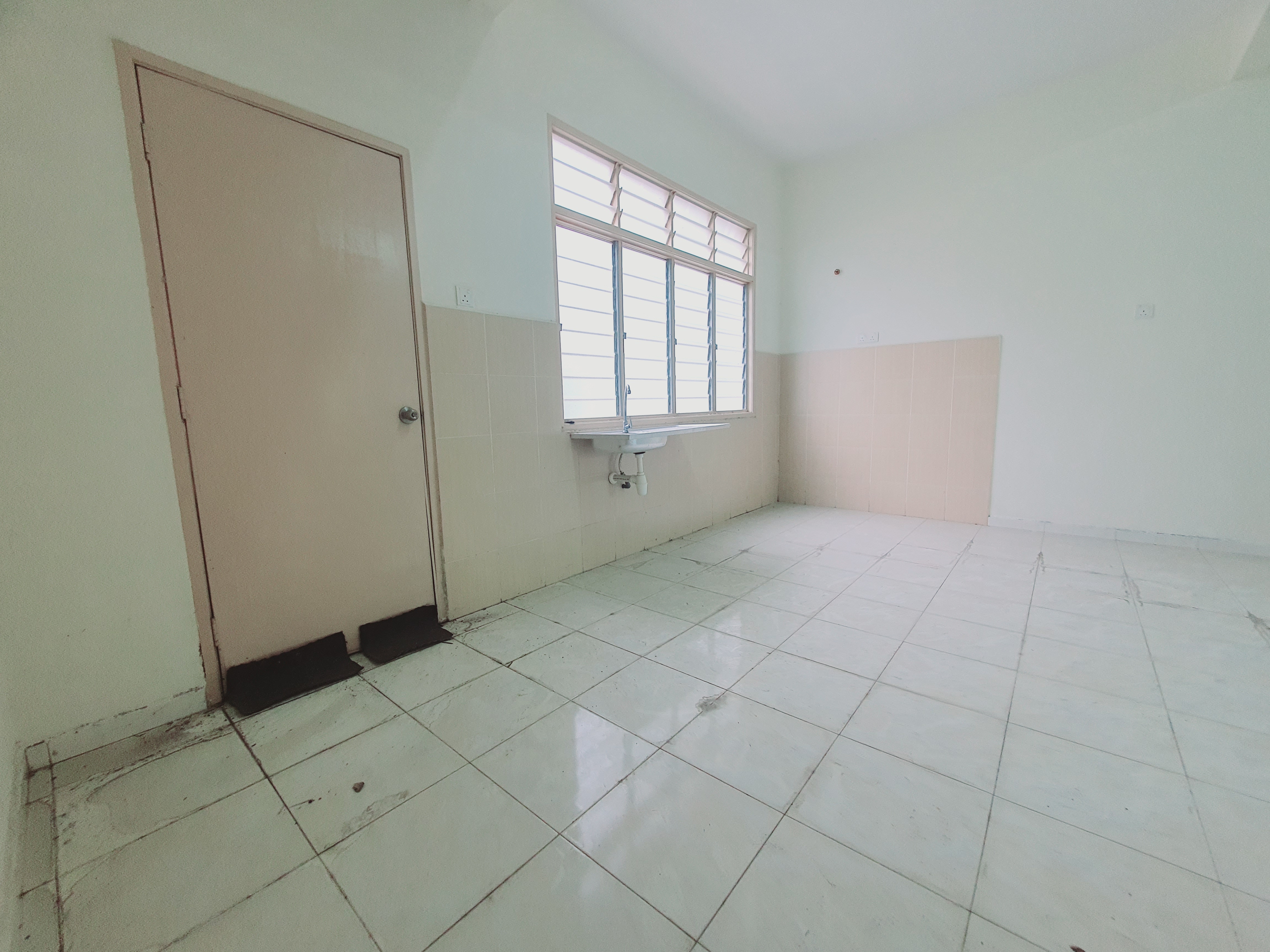 100% Full Loan 2 Sty Teres Angkasa Nuri Infineon CTRM Batu Berendam image