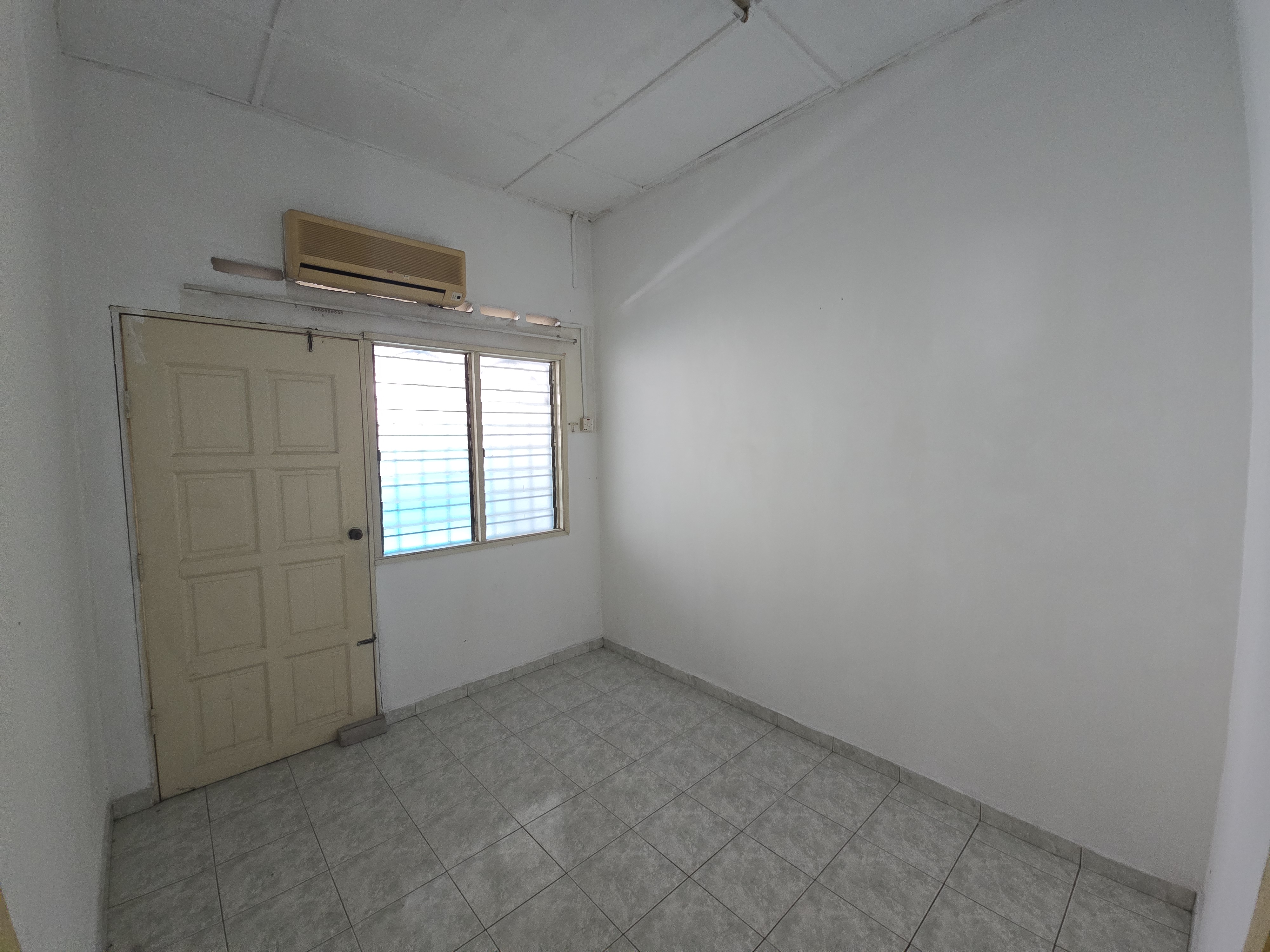 Taman Puchong Intan image