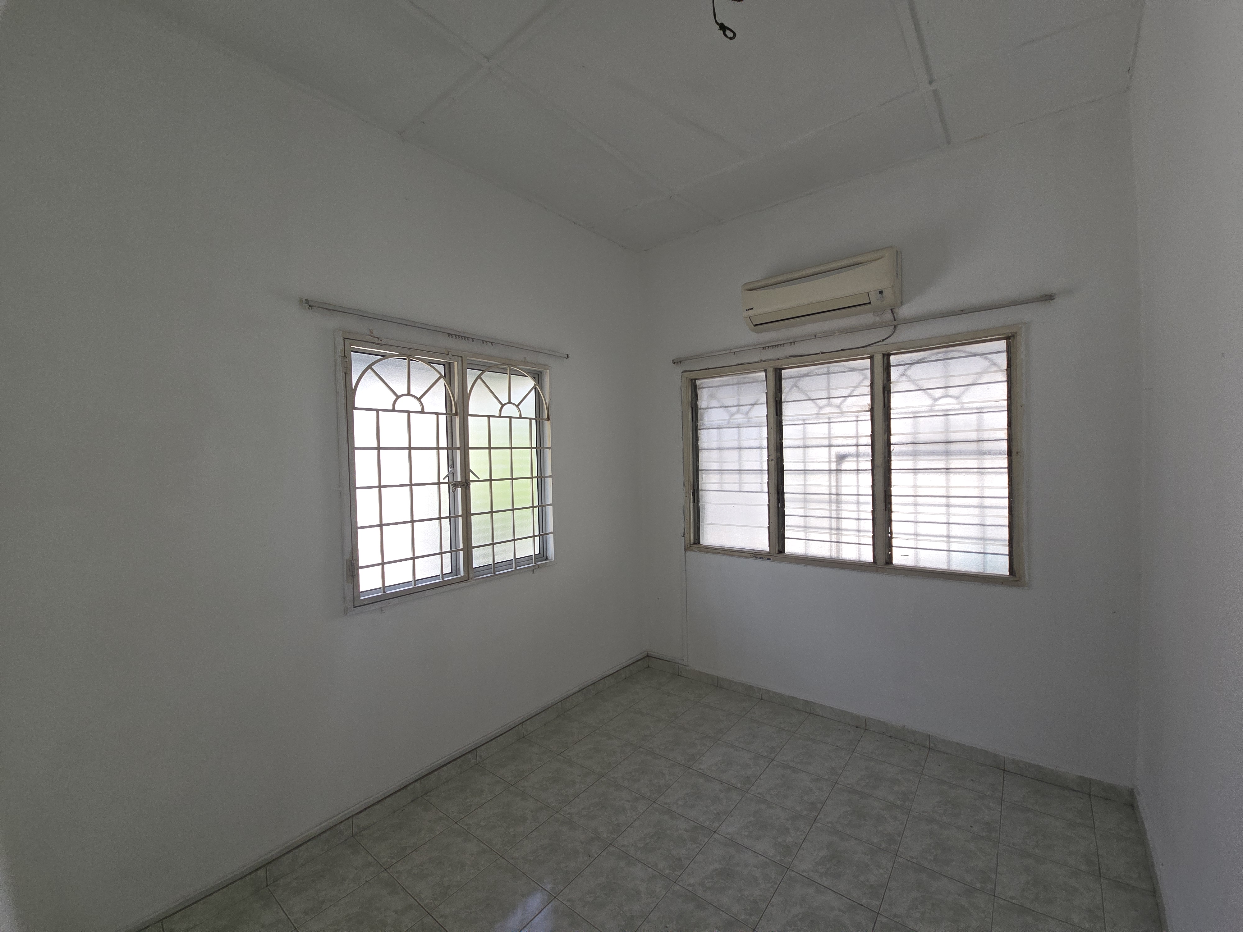 Taman Puchong Intan image