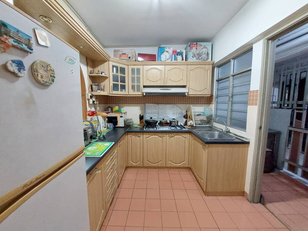 Perdana Exclusive Condominium image