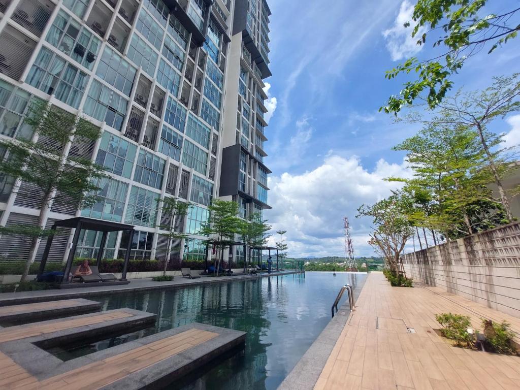 3 Elements @ Seri Kembangan image