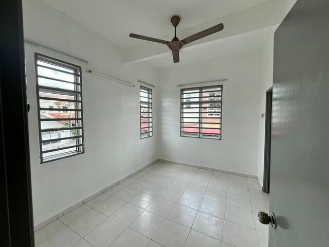 Taman Seri Akasia image