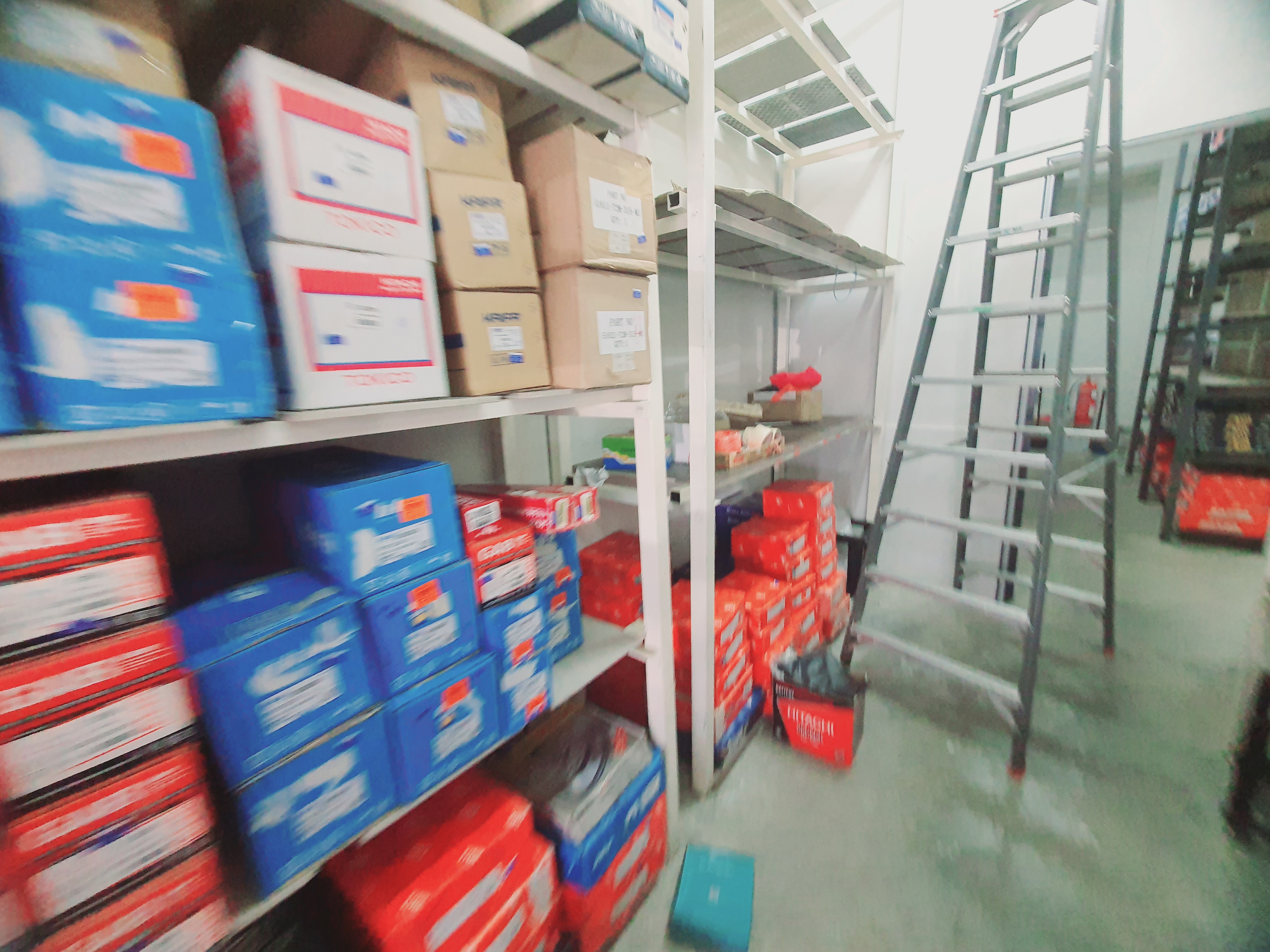 Ground Floor Face Main Road Traffic Light Gangsa Avenue Batu Berendam image