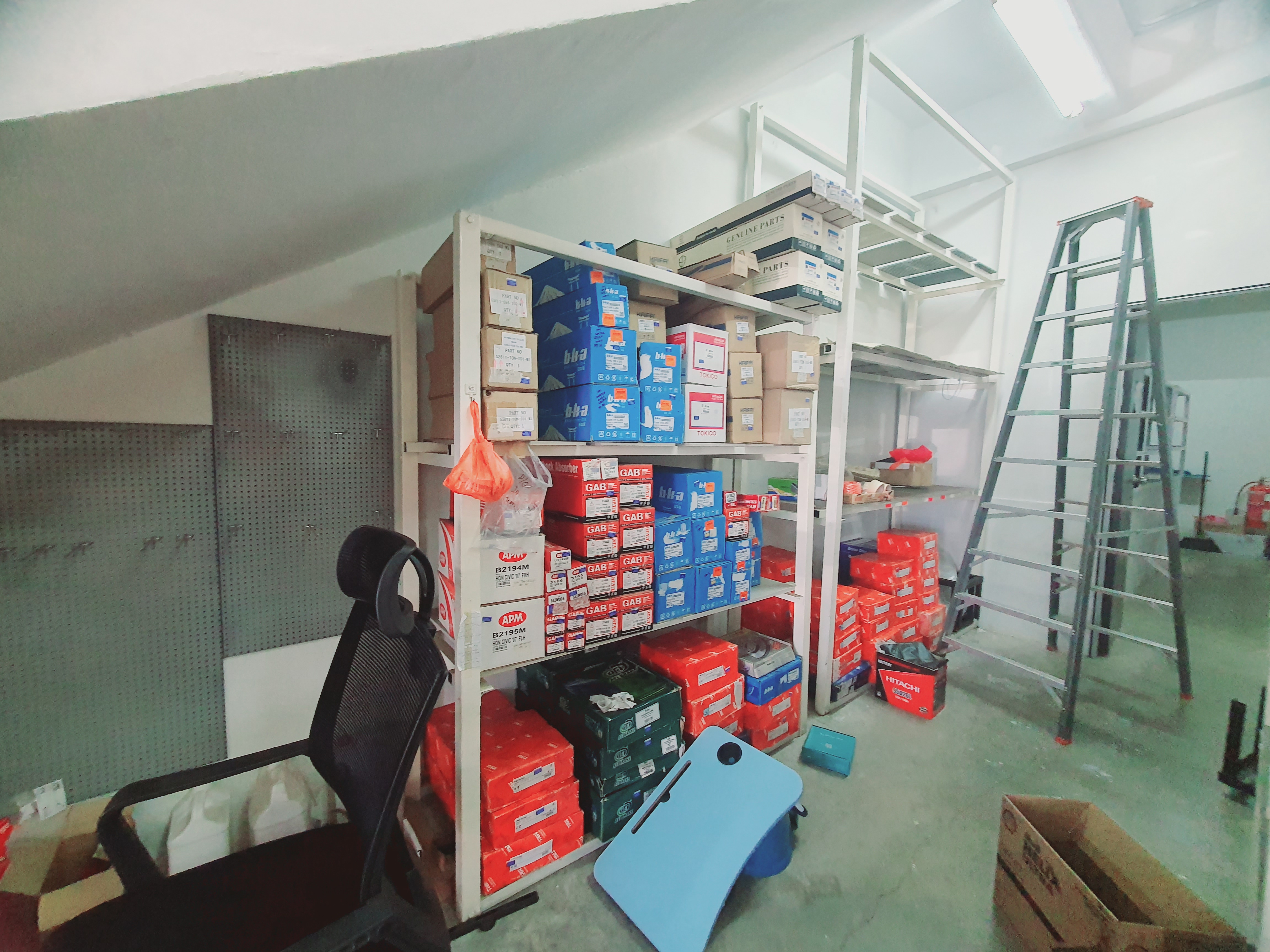 Ground Floor Face Main Road Traffic Light Gangsa Avenue Batu Berendam image