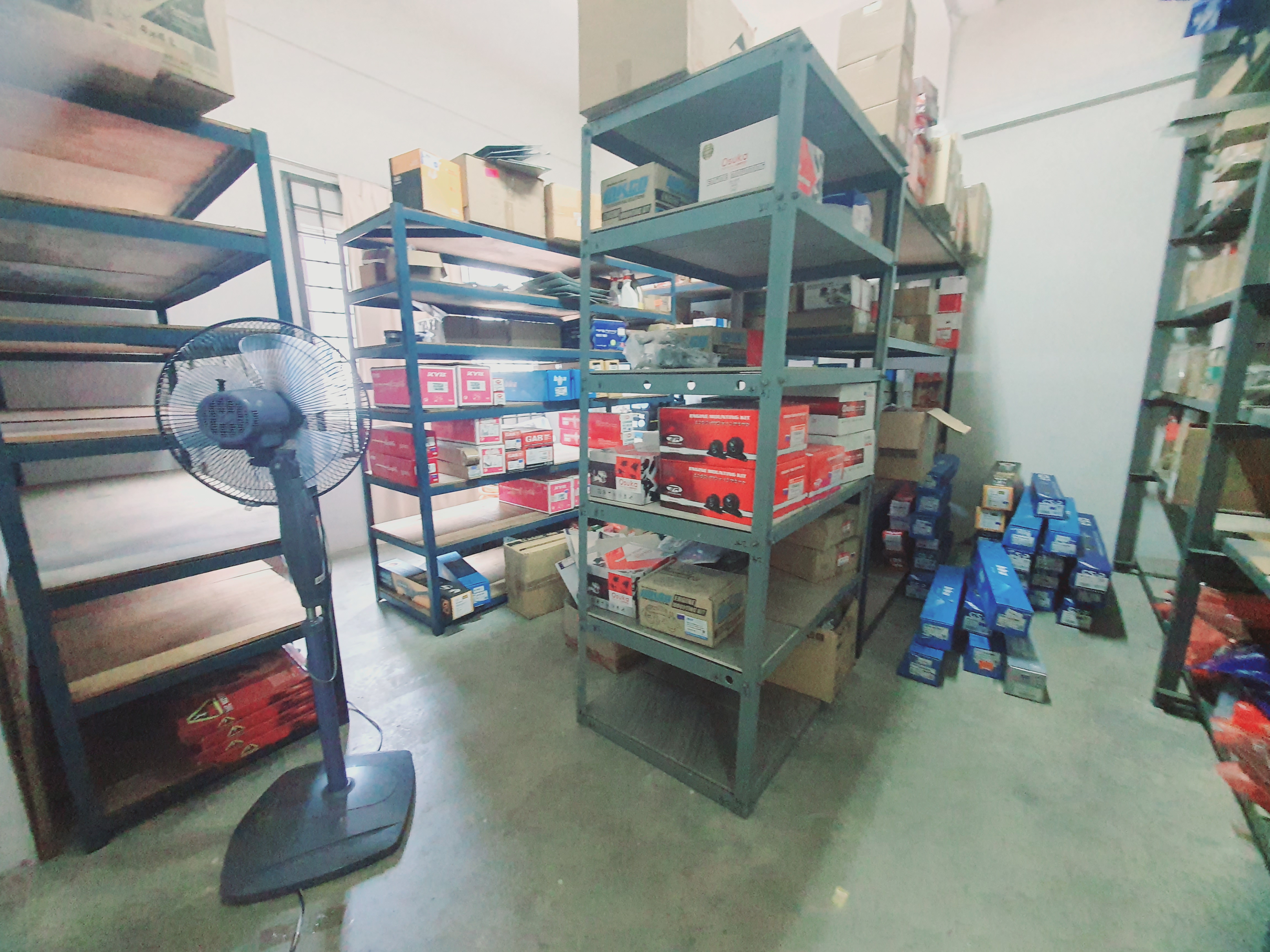 Ground Floor Face Main Road Traffic Light Gangsa Avenue Batu Berendam image