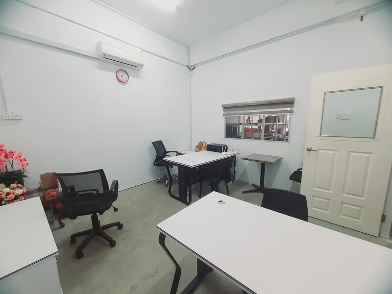 Ground Floor Face Main Road Traffic Light Gangsa Avenue Batu Berendam