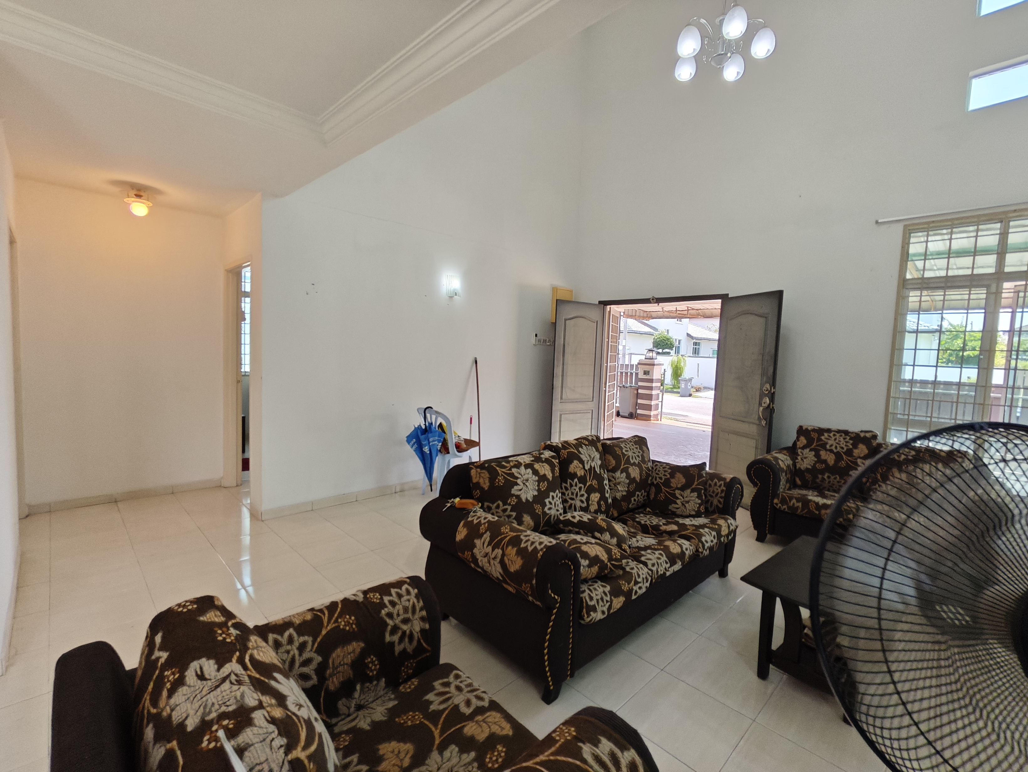 Freehold 1.5 Bungalow 5700 sq.ft Big Land Krubong Perdana Ayer Keroh image