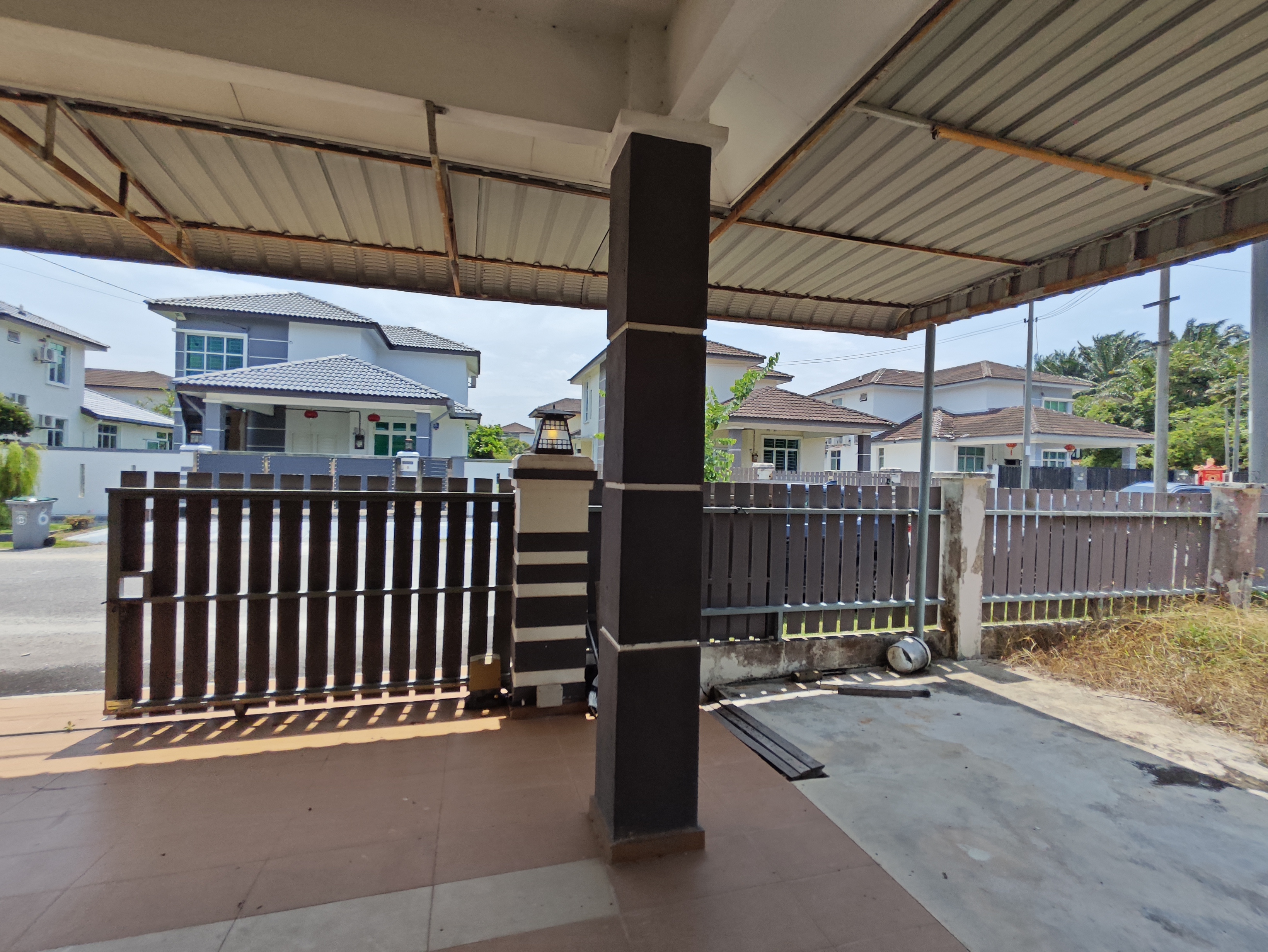 Freehold 1.5 Bungalow 5700 sq.ft Big Land Krubong Perdana Ayer Keroh image