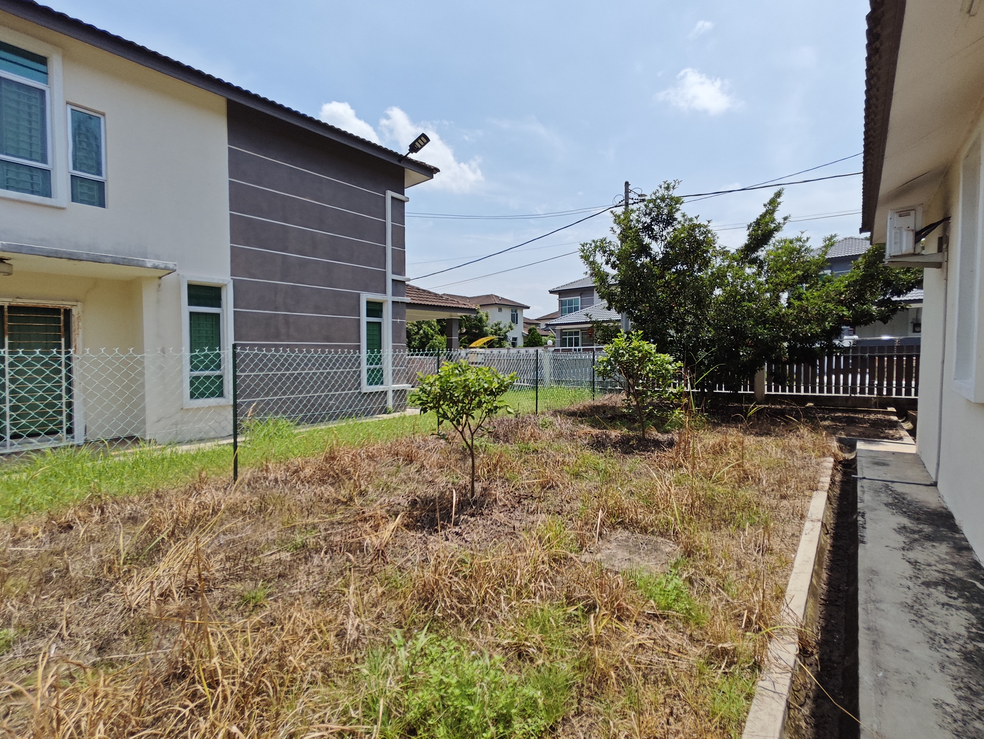 Freehold 1.5 Bungalow 5700 sq.ft Big Land Krubong Perdana Ayer Keroh image