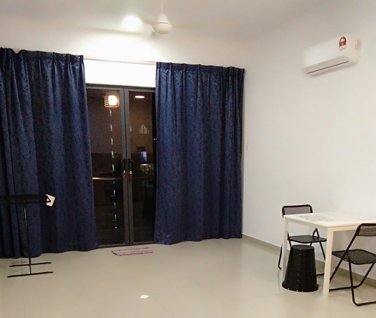 Nice Good Condo Atlantis Residence with 24hr Security Swimming Pool image