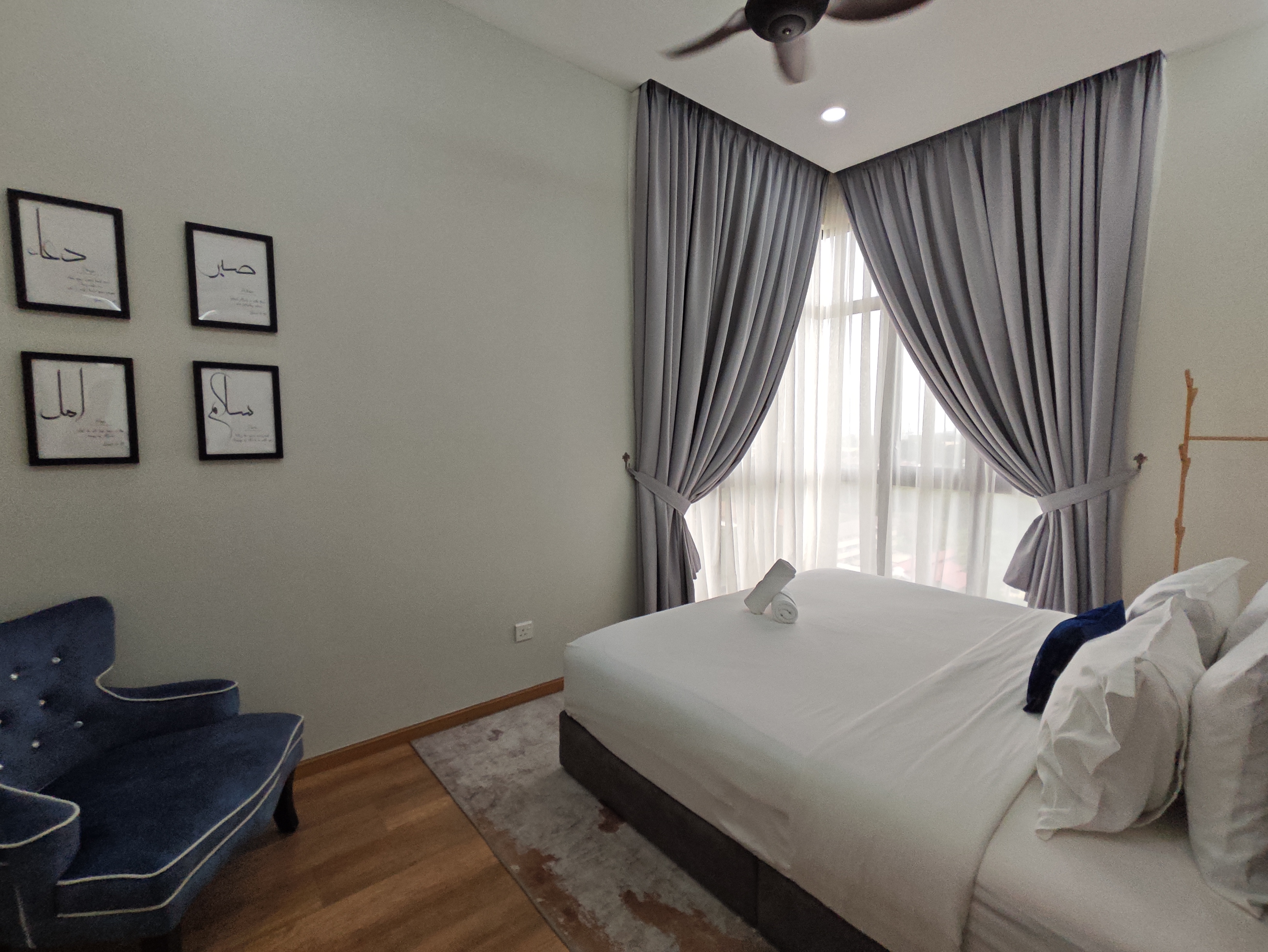 Freehold Interior Design Fully Furnish The Quartz Residence Bachang image