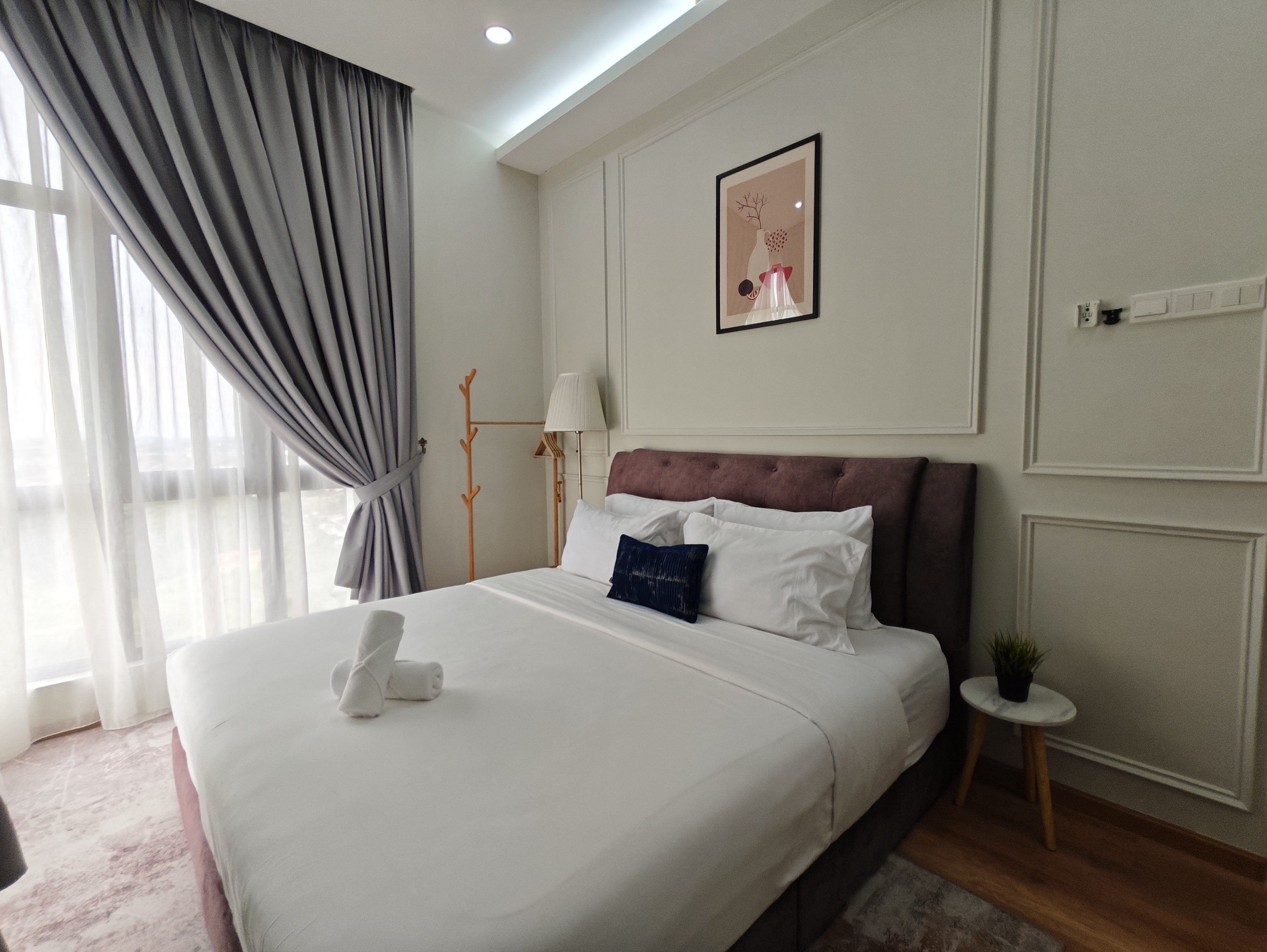 Freehold Interior Design Fully Furnish The Quartz Residence Bachang image