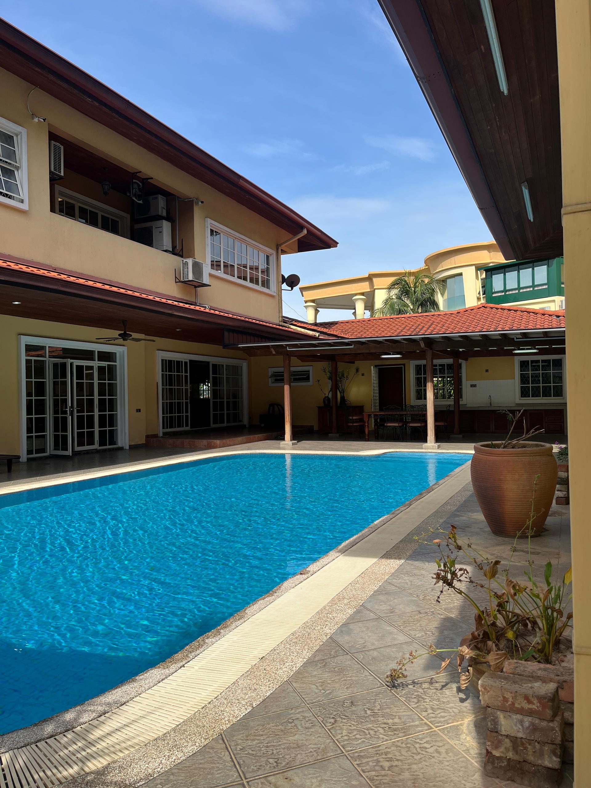 Gasing Hill Bungalow image