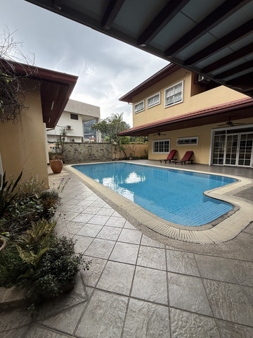 Gasing Hill Bungalow image