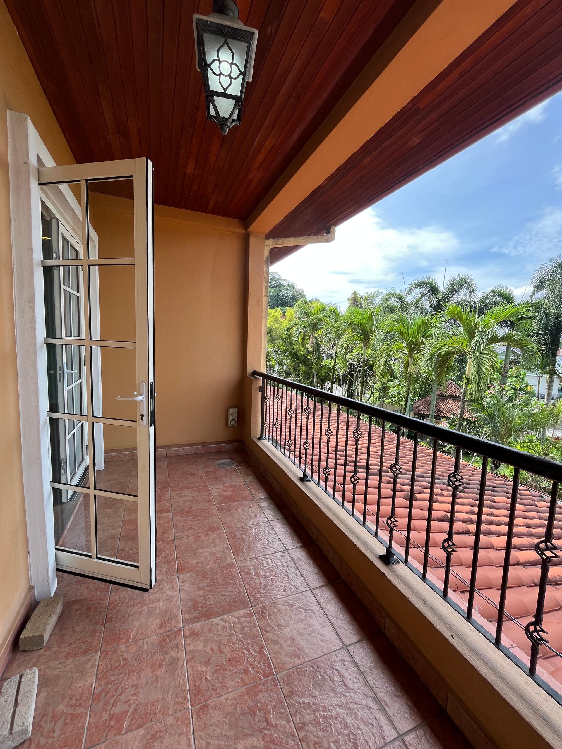 Gasing Hill Bungalow image