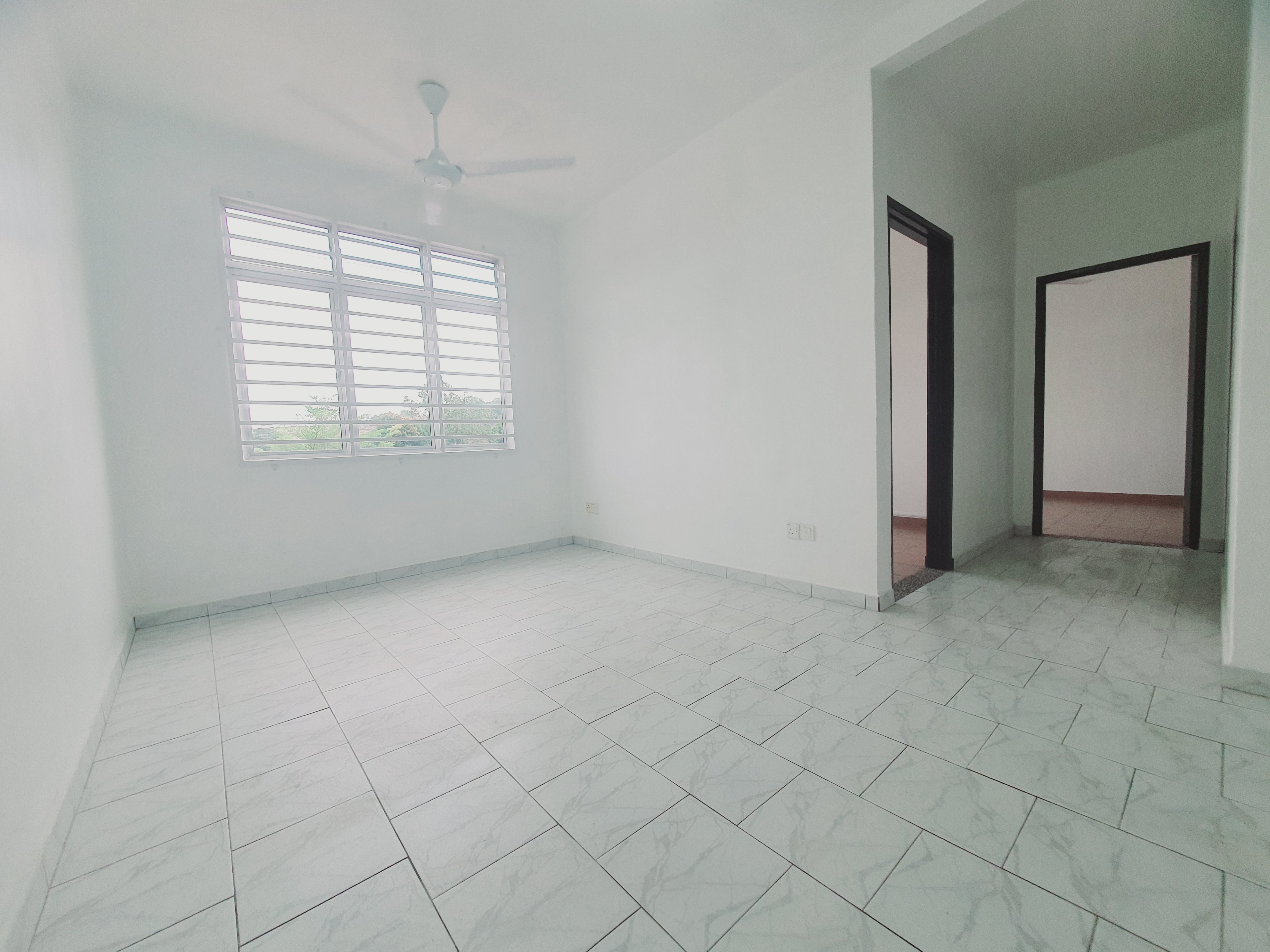Fully Renovated Lift Kitchen Table Top Sutera Wangi Batu Berendam image