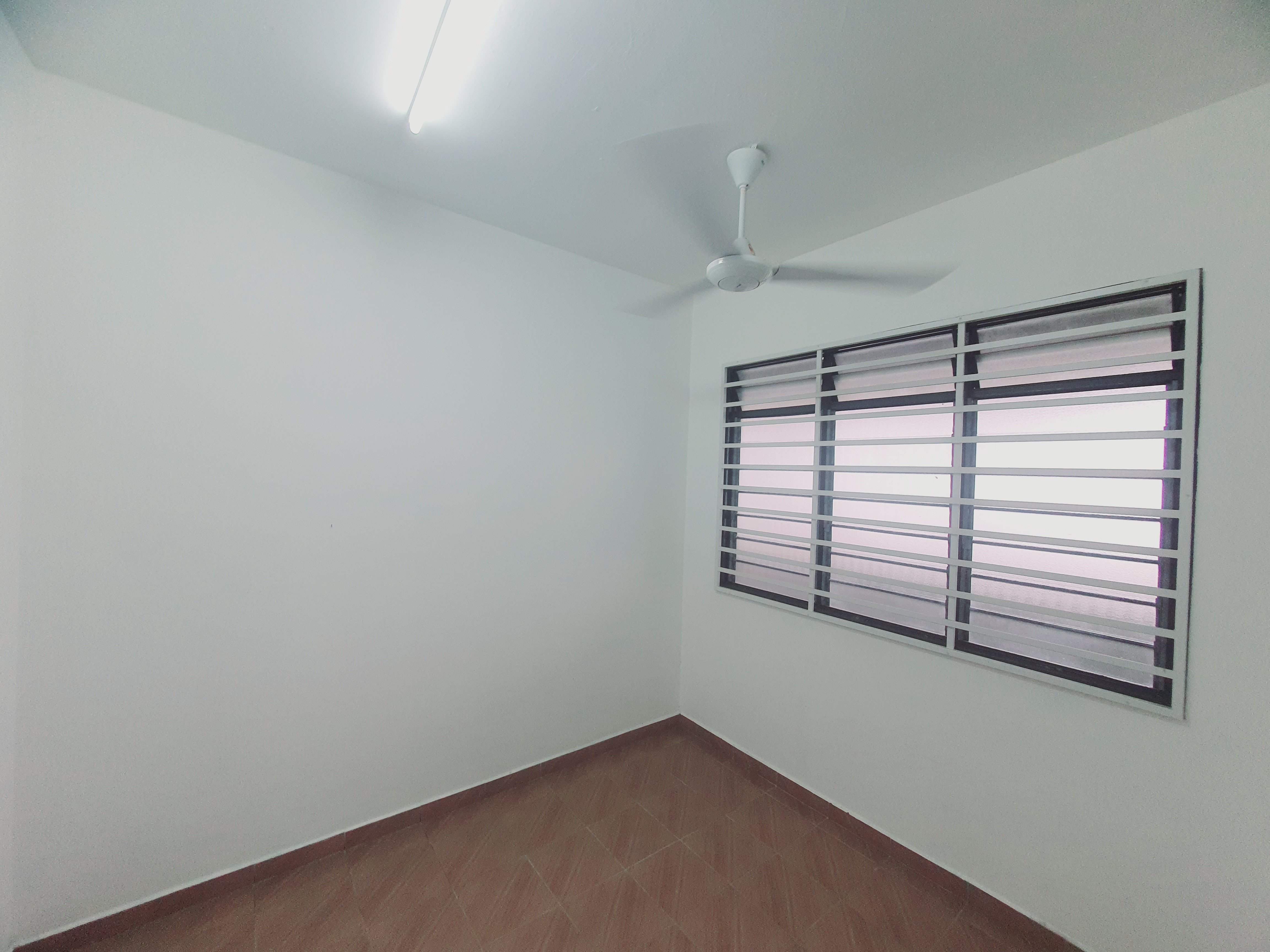 Fully Renovated Lift Kitchen Table Top Sutera Wangi Batu Berendam image