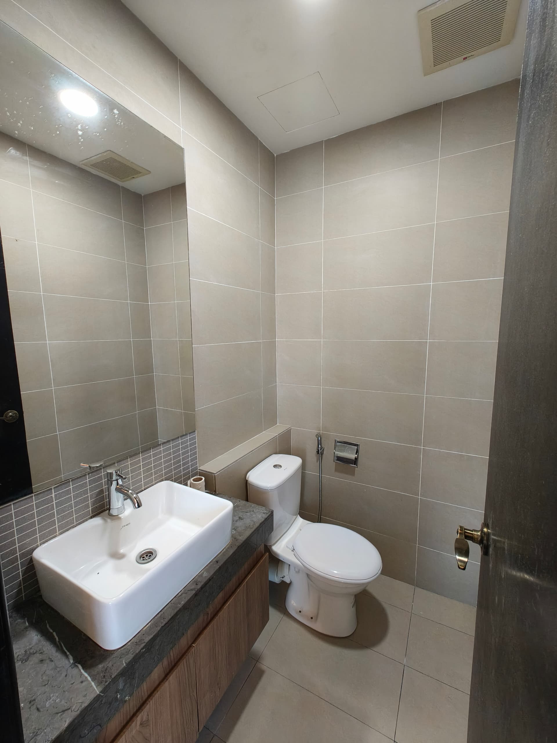 OCEANUS MALL PELAGOS DESIGNER SUITES image