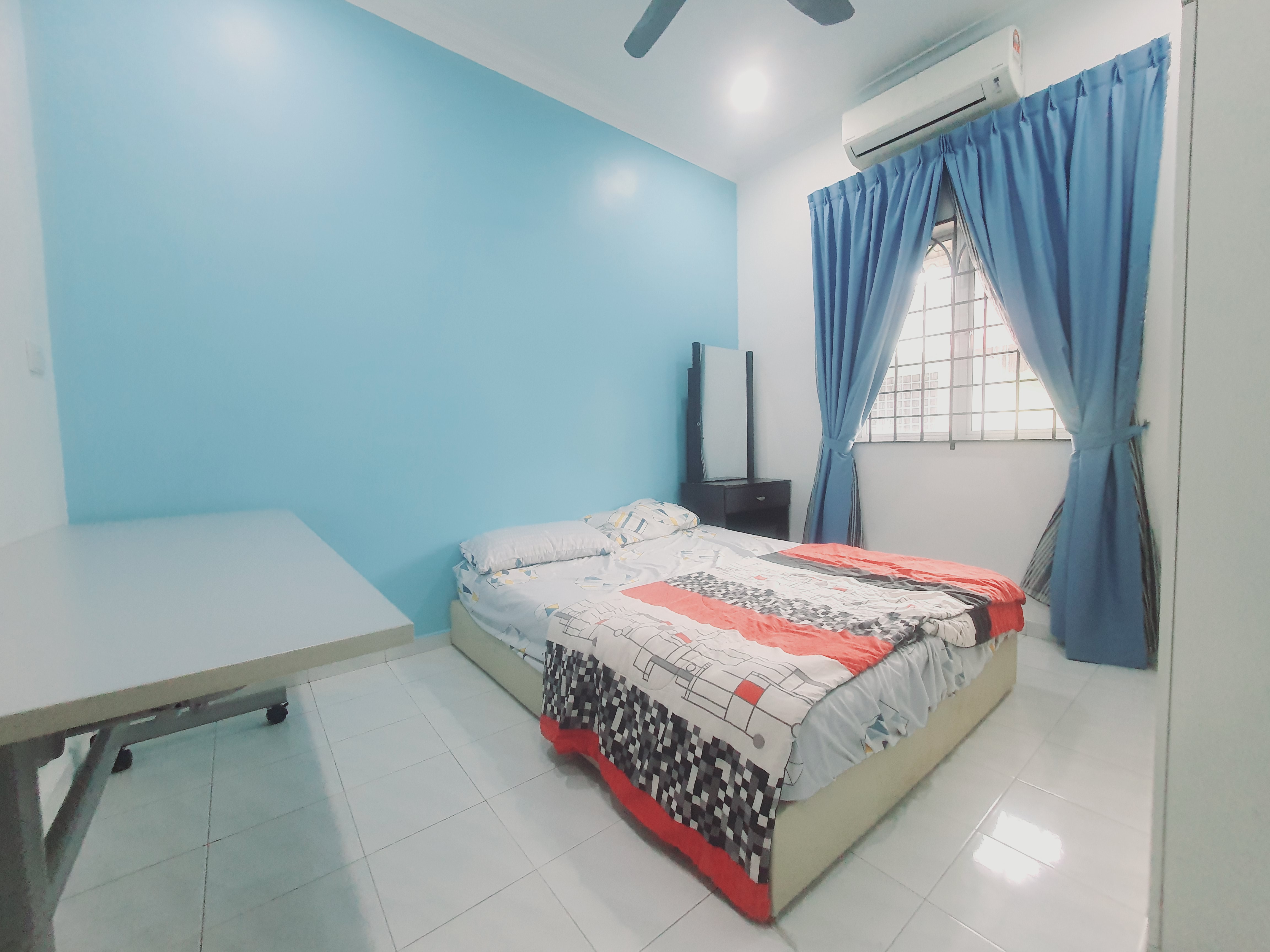 Fully Renovated 5 Room Teres Furnish Seri Telok Emas Bukit Katil image