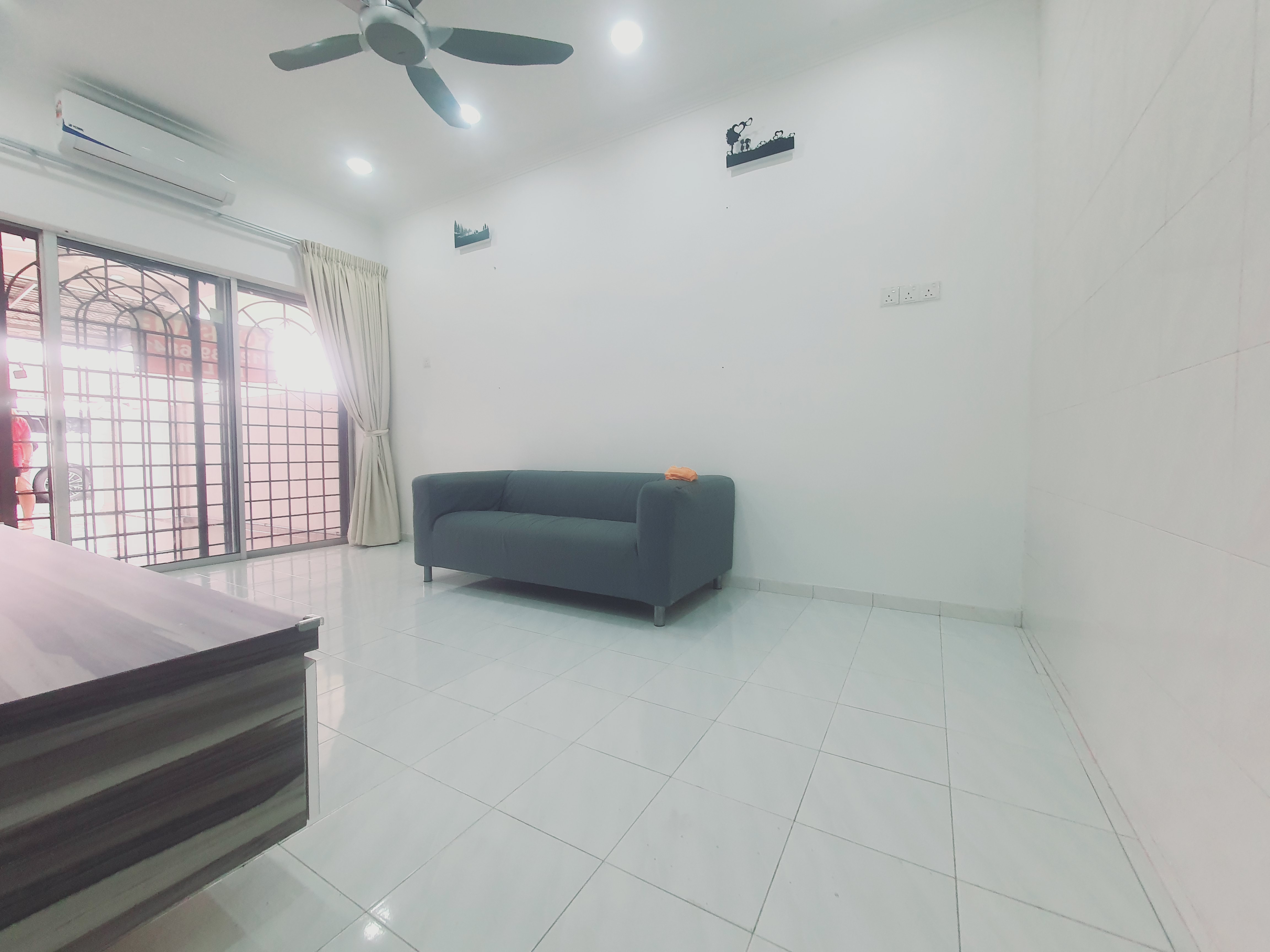 Fully Renovated 5 Room Teres Furnish Seri Telok Emas Bukit Katil image