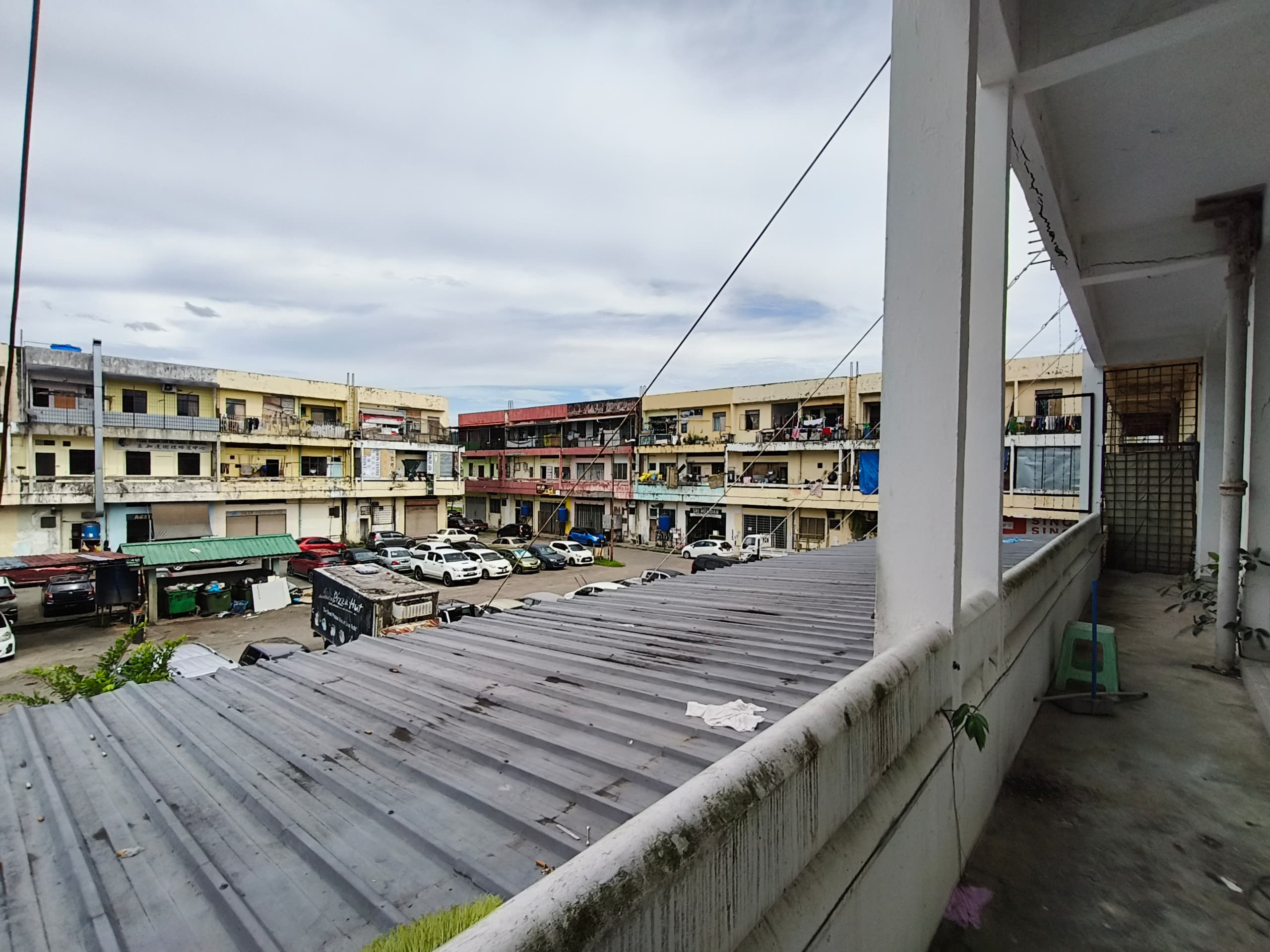 PEKAN MENGGATAL  image