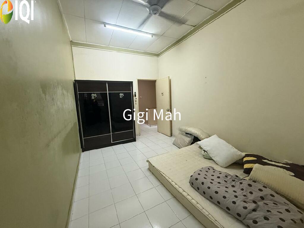 Taman Suria image