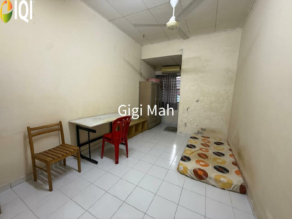 Taman Suria image