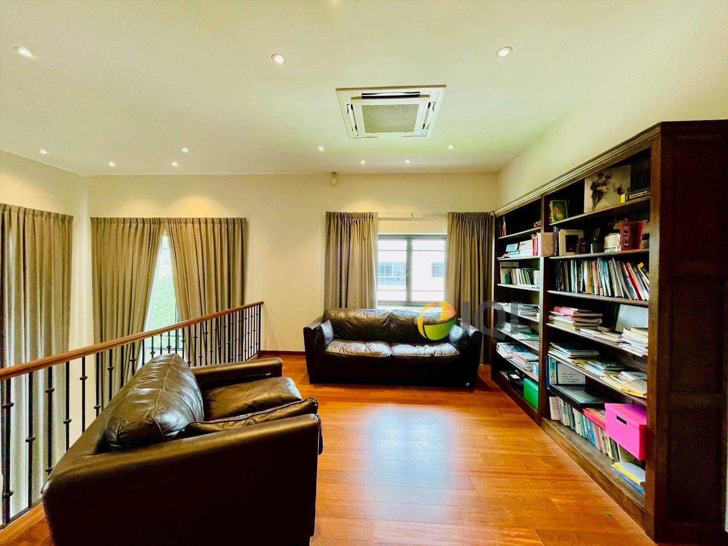 Single house for sale, Chewawan Pinklao-Sathorn, 2-storey luxury house on Phutthamonthon Sai 1 Road image