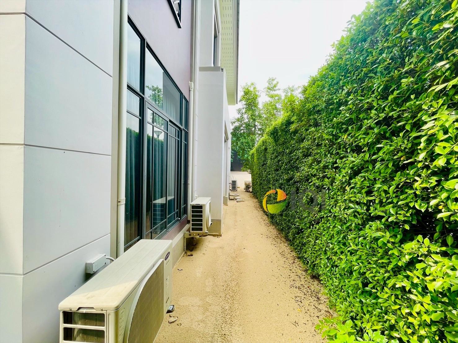 Single house for sale, Chewawan Pinklao-Sathorn, 2-storey luxury house on Phutthamonthon Sai 1 Road image