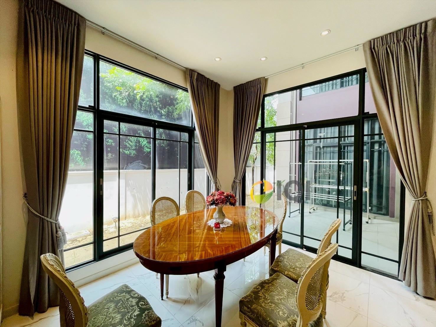 Single house for sale, Chewawan Pinklao-Sathorn, 2-storey luxury house on Phutthamonthon Sai 1 Road image
