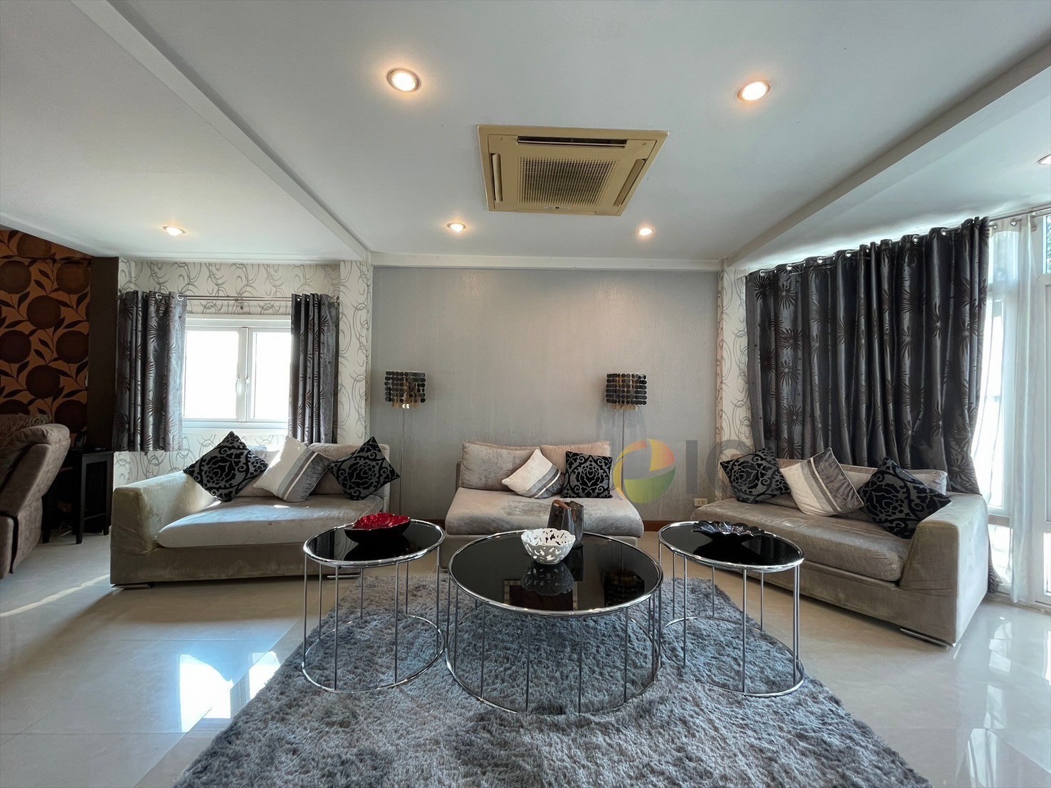 For sale 2 storey detached house, Phakamas Village, Sukhumvit 71, Soi Pridi Banomyong, Pattanakarn Road, Intersection 8 image